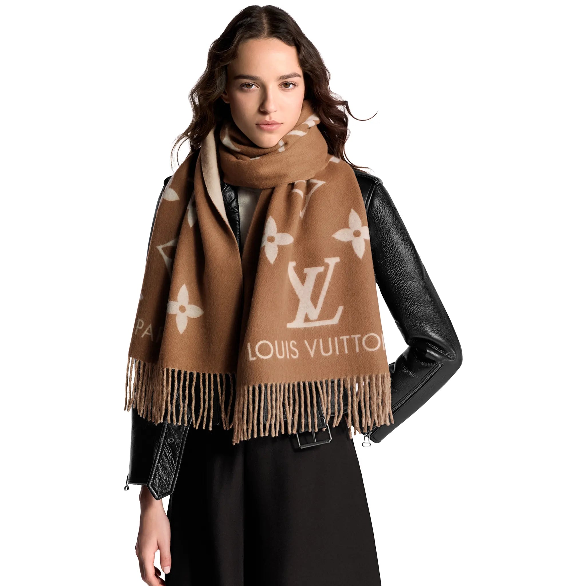Model View of Louis Vuitton Reykjavik Sandy Scarf M76067
