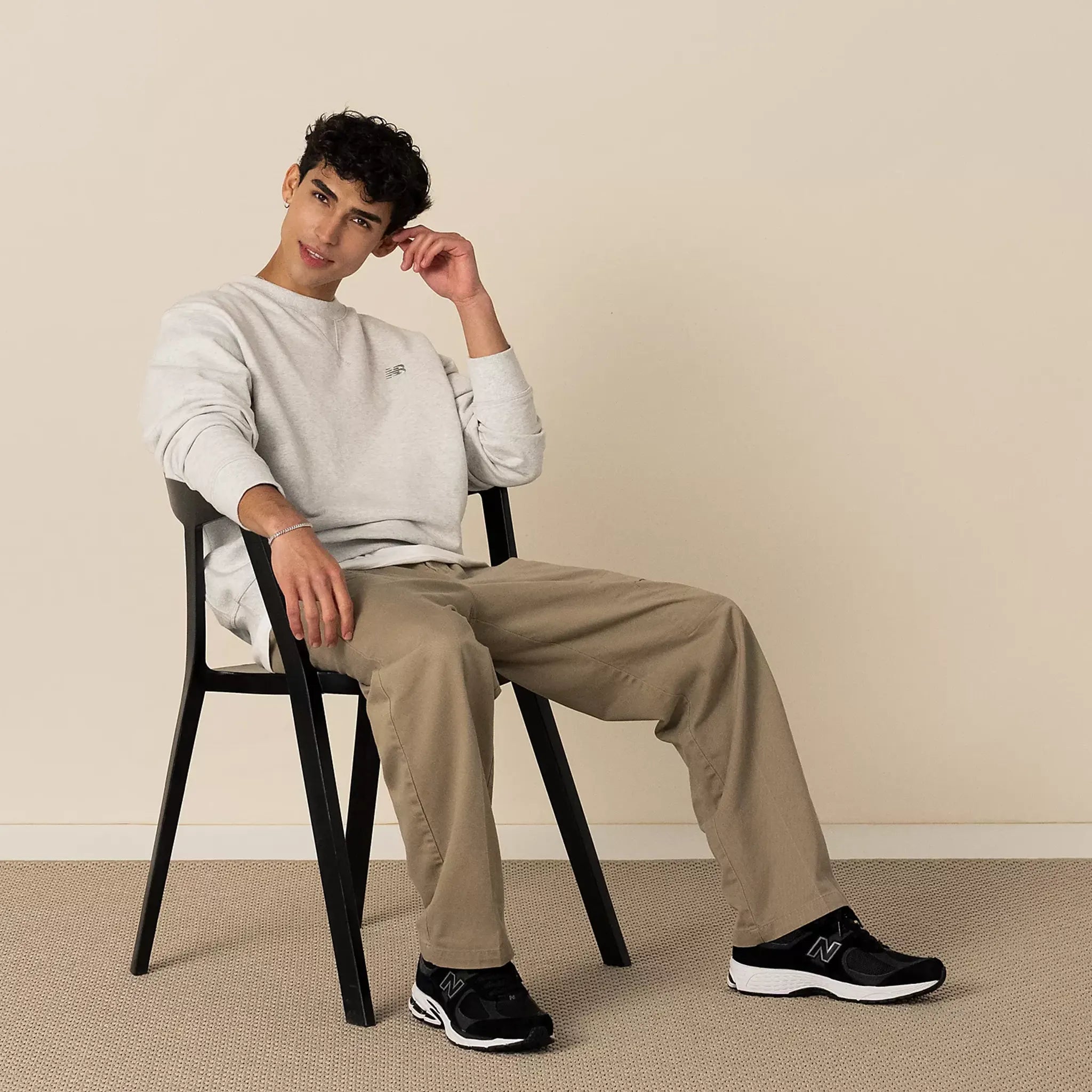 Model View of New Balance 2002R Black Gunmetal M2002RBK