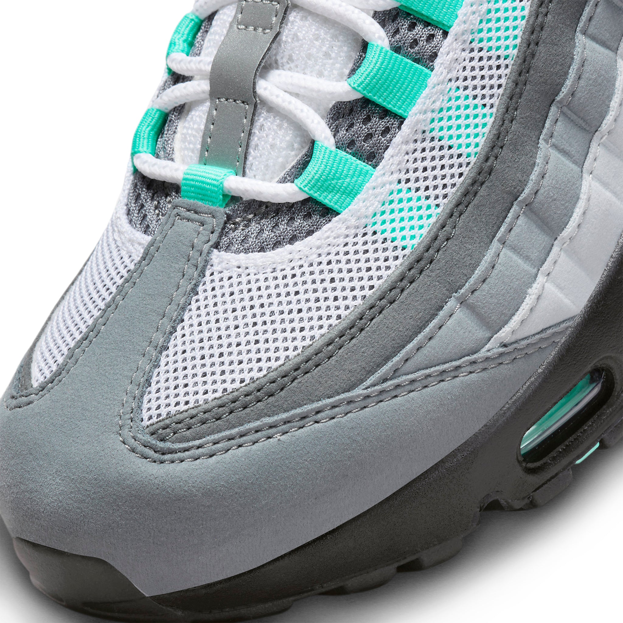 Toe box view of Nike Air Max 95 Hyper Turquoise FV4710-100