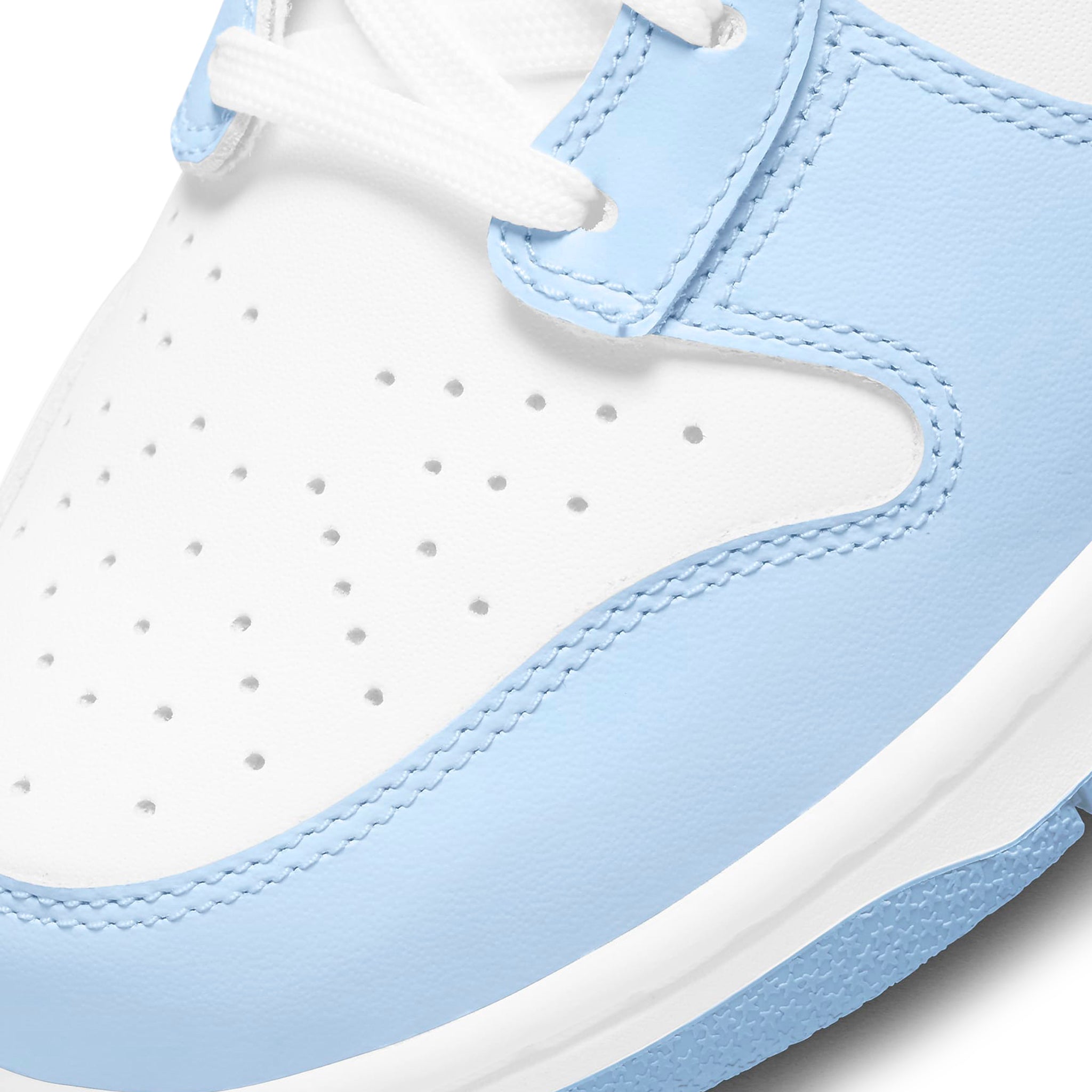 Toe box view of Nike Dunk High Aluminum (W) DD1869-107