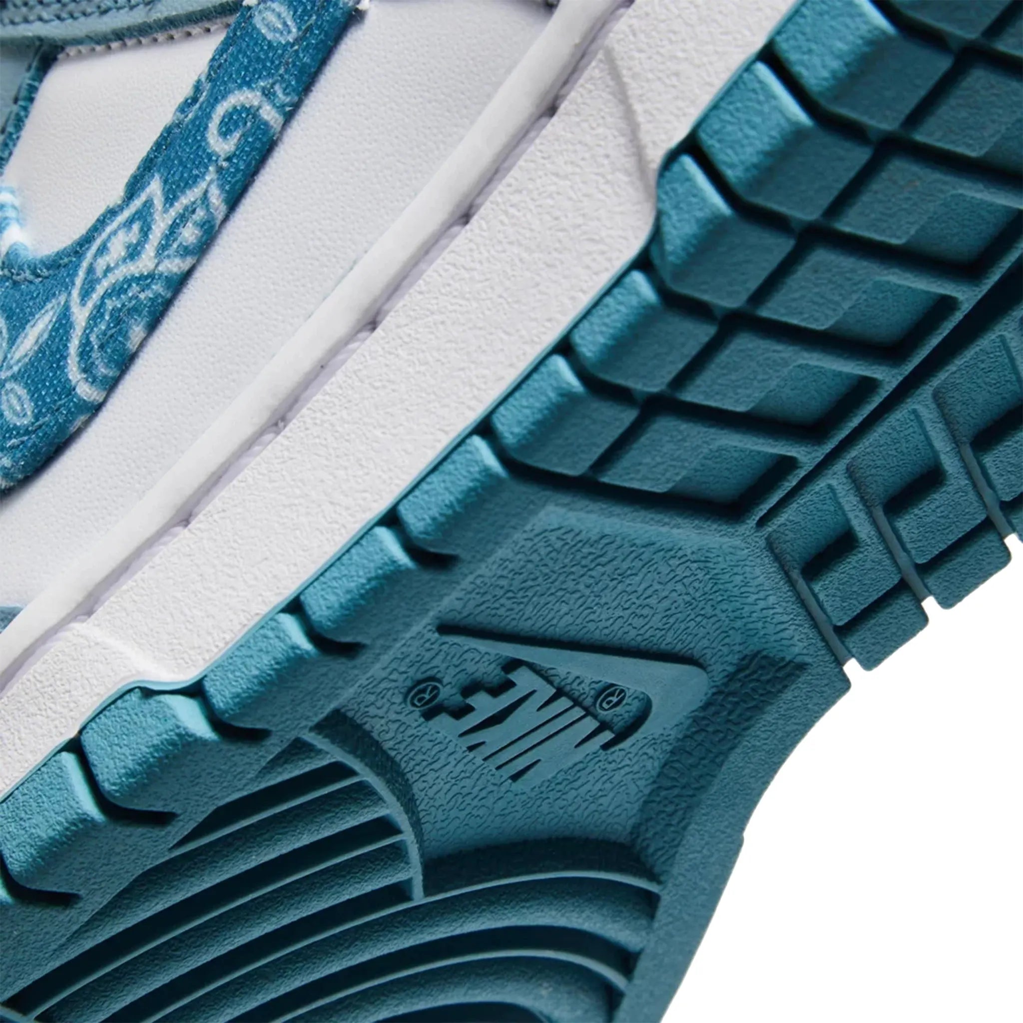 Sole view of Nike Dunk Low Essential Paisley Pack Blue (W) DH4401-101