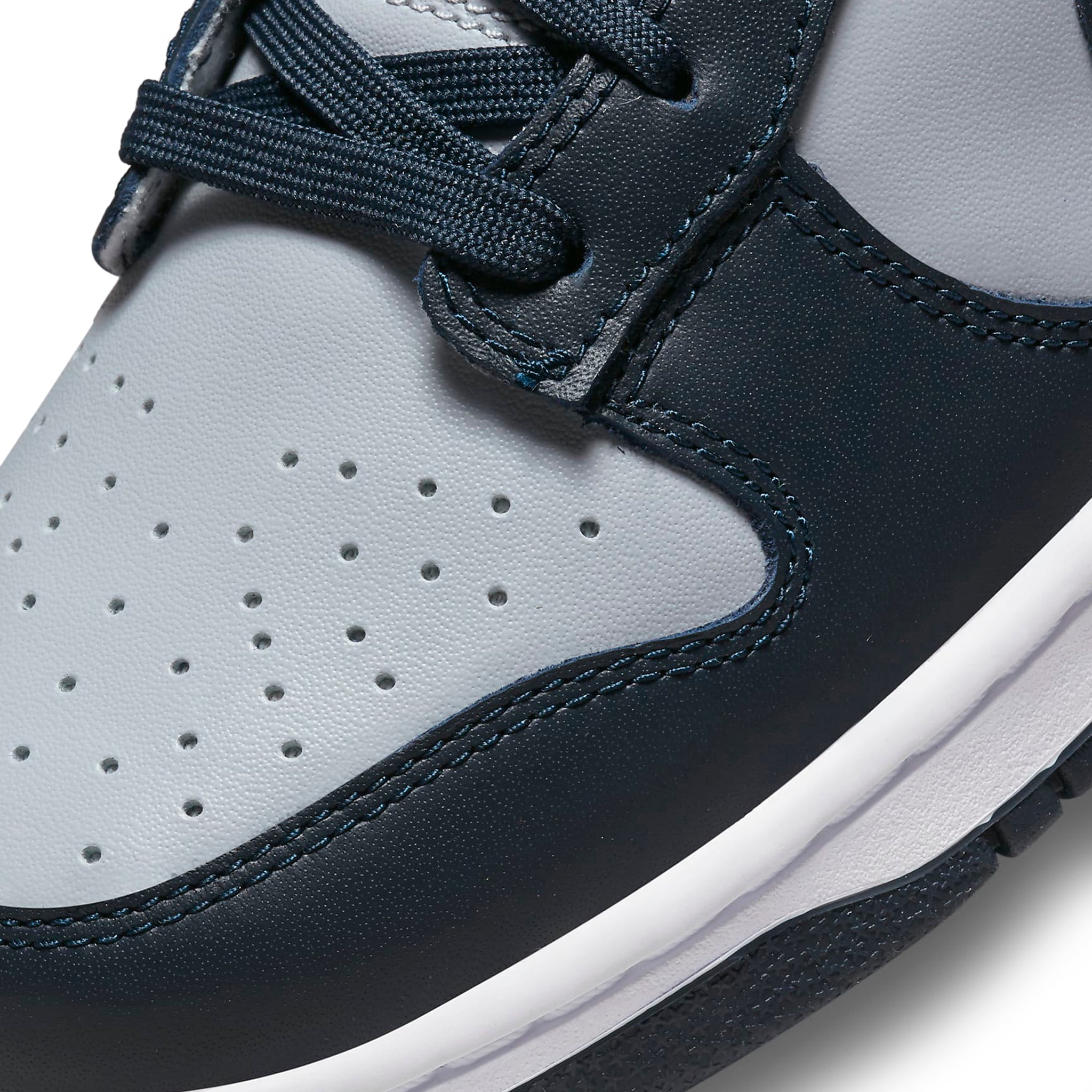 Toe box view of Nike Dunk Low Georgetown (2021) DD1391-003