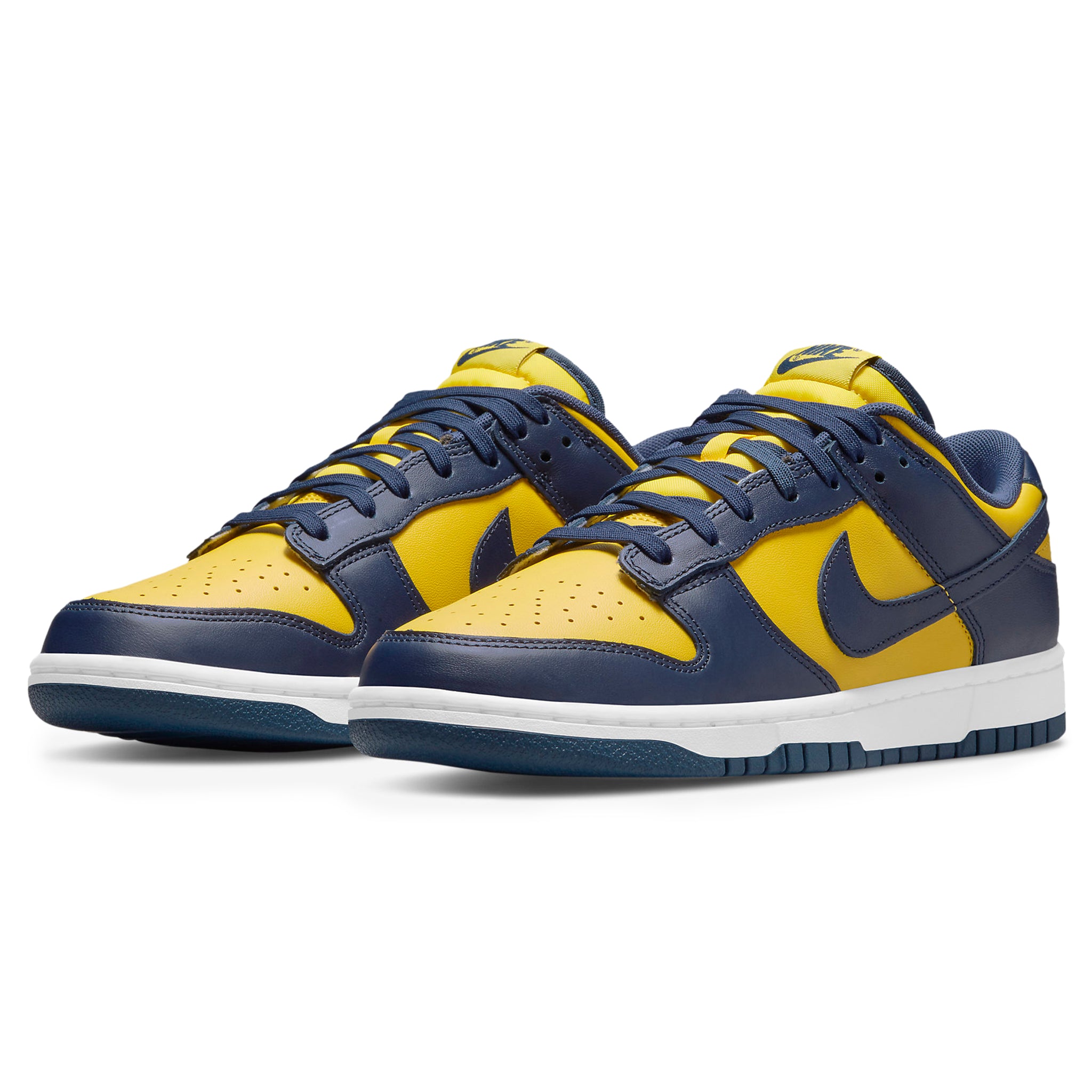 Front side view of Nike Dunk Low Michigan (2021) DD1391-700