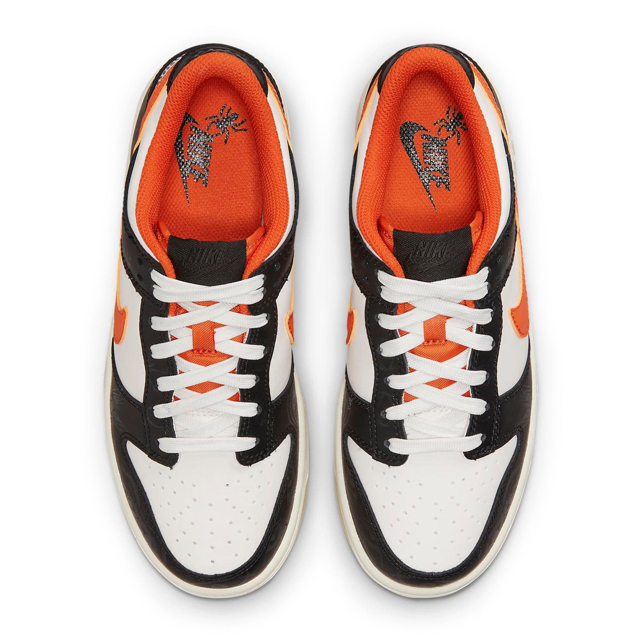 Top down view of Nike Dunk Low PRM Halloween (2021) (GS) DO3806-100