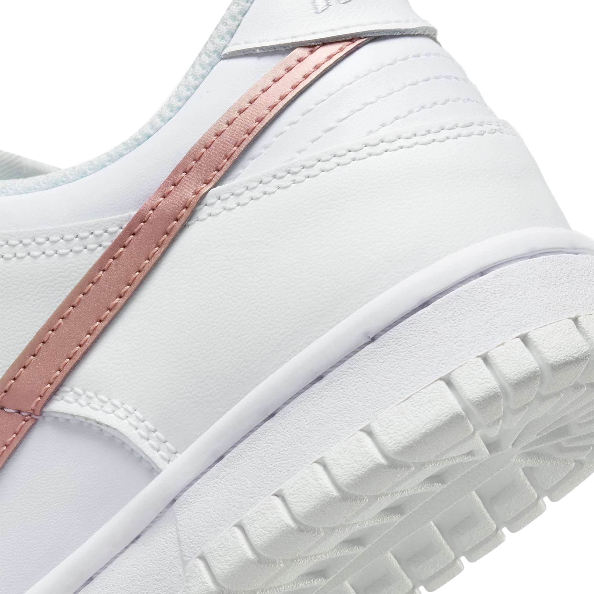 Back view of Nike Dunk Low White Pink (GS) DH9765-100