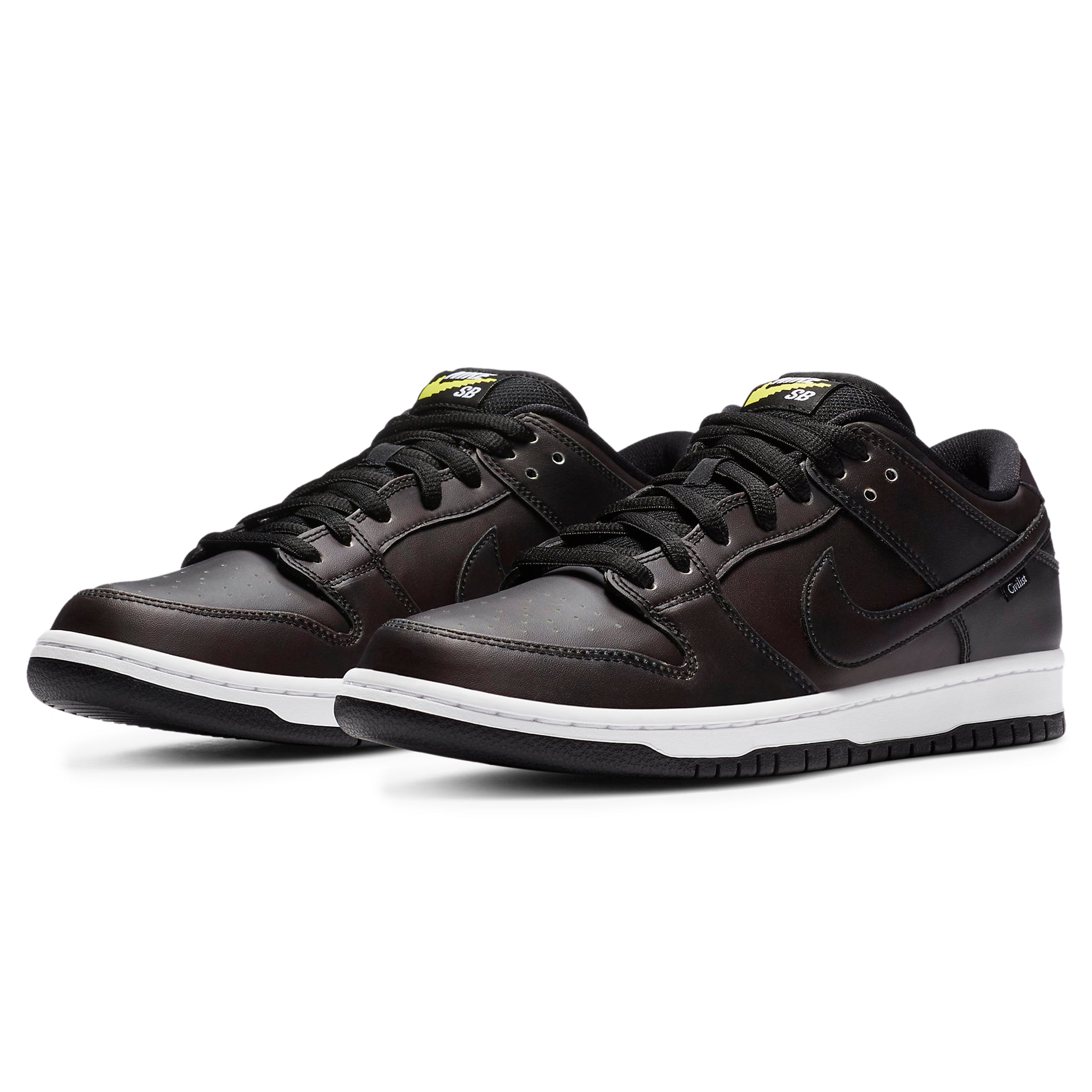 Front side view of Nike SB Dunk Low Civilist CZ5123-001