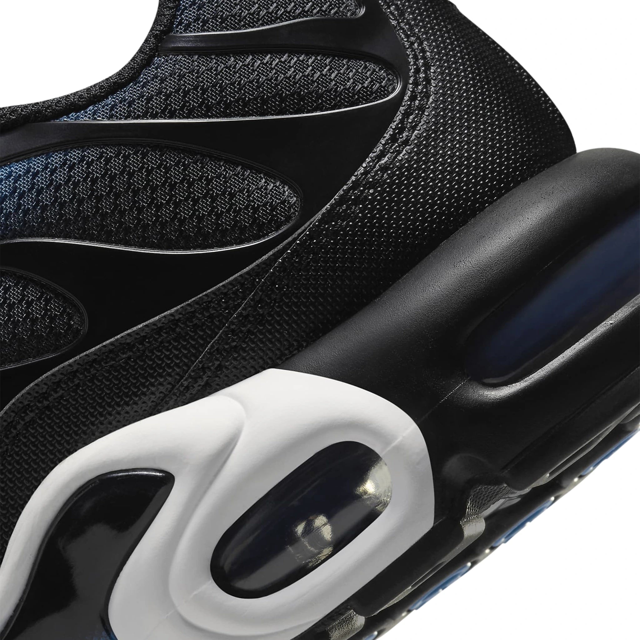 Heel view of Nike TN Air Max Plus Aquarius Blue DM0032-402