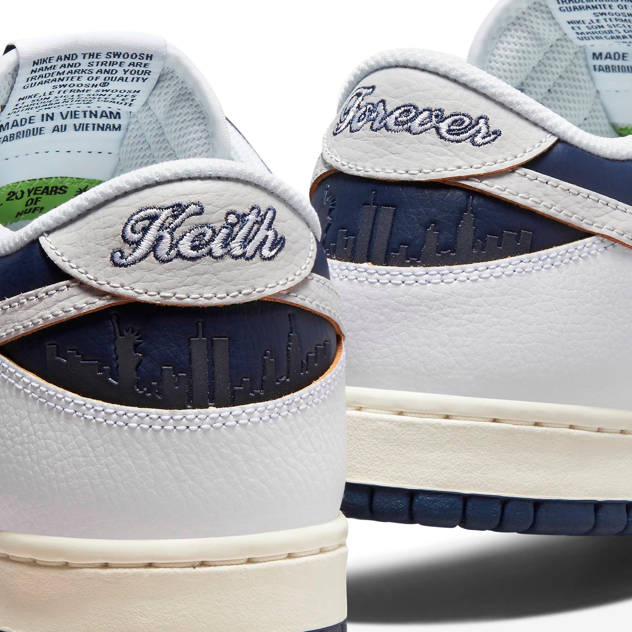 Heel view of Nike x HUF SB Dunk Low New York City FD8775-100