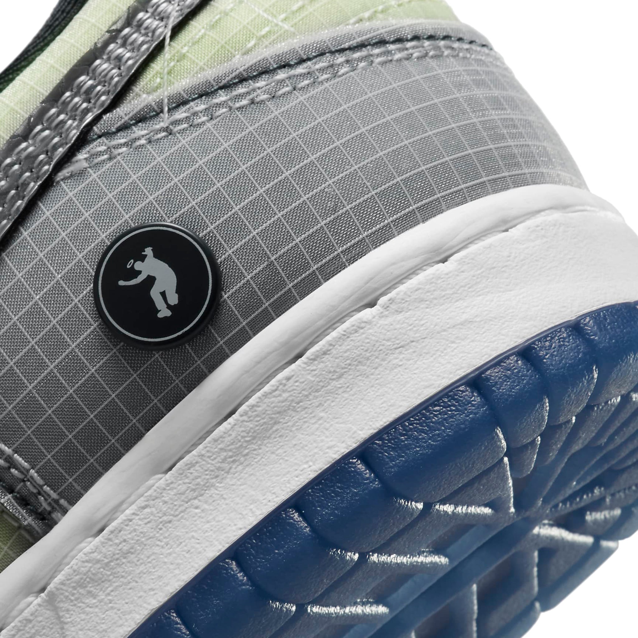 Logo view of Nike x Union Dunk Low Passport Pack Pistachio DJ9649-401