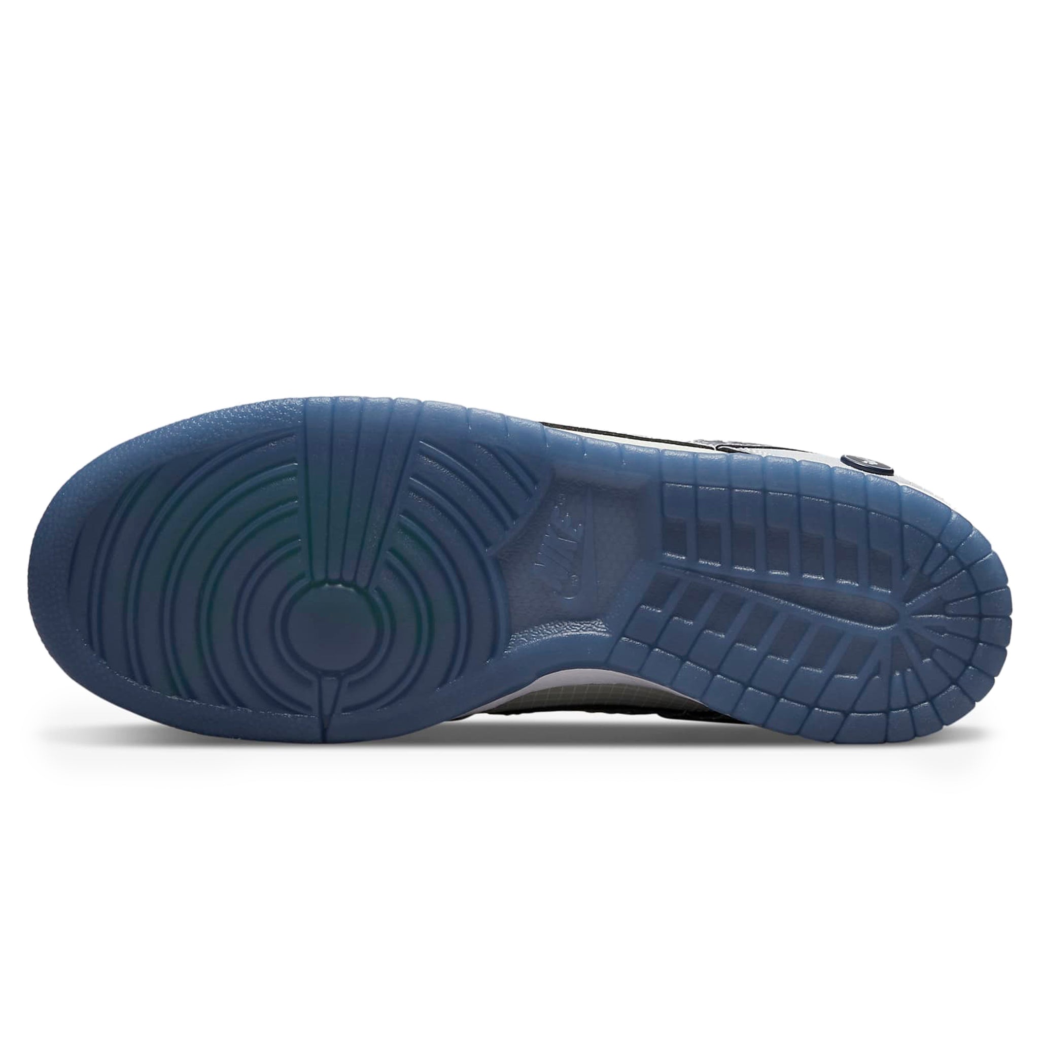 Sole view of Nike x Union Dunk Low Passport Pack Pistachio DJ9649-401