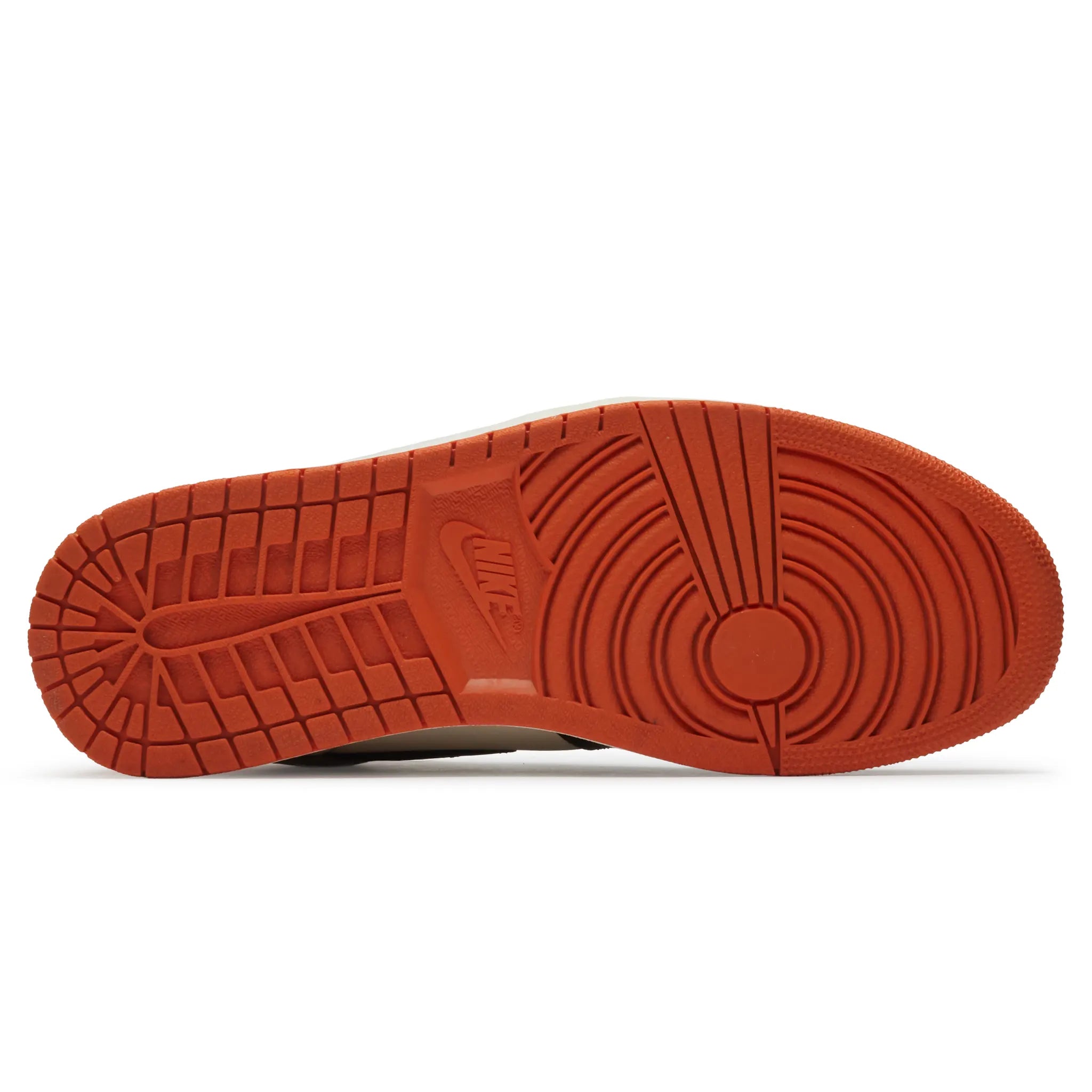 Sole View of Preloved - Air Jordan 1 Retro High OG Shattered Backboard 555088-005