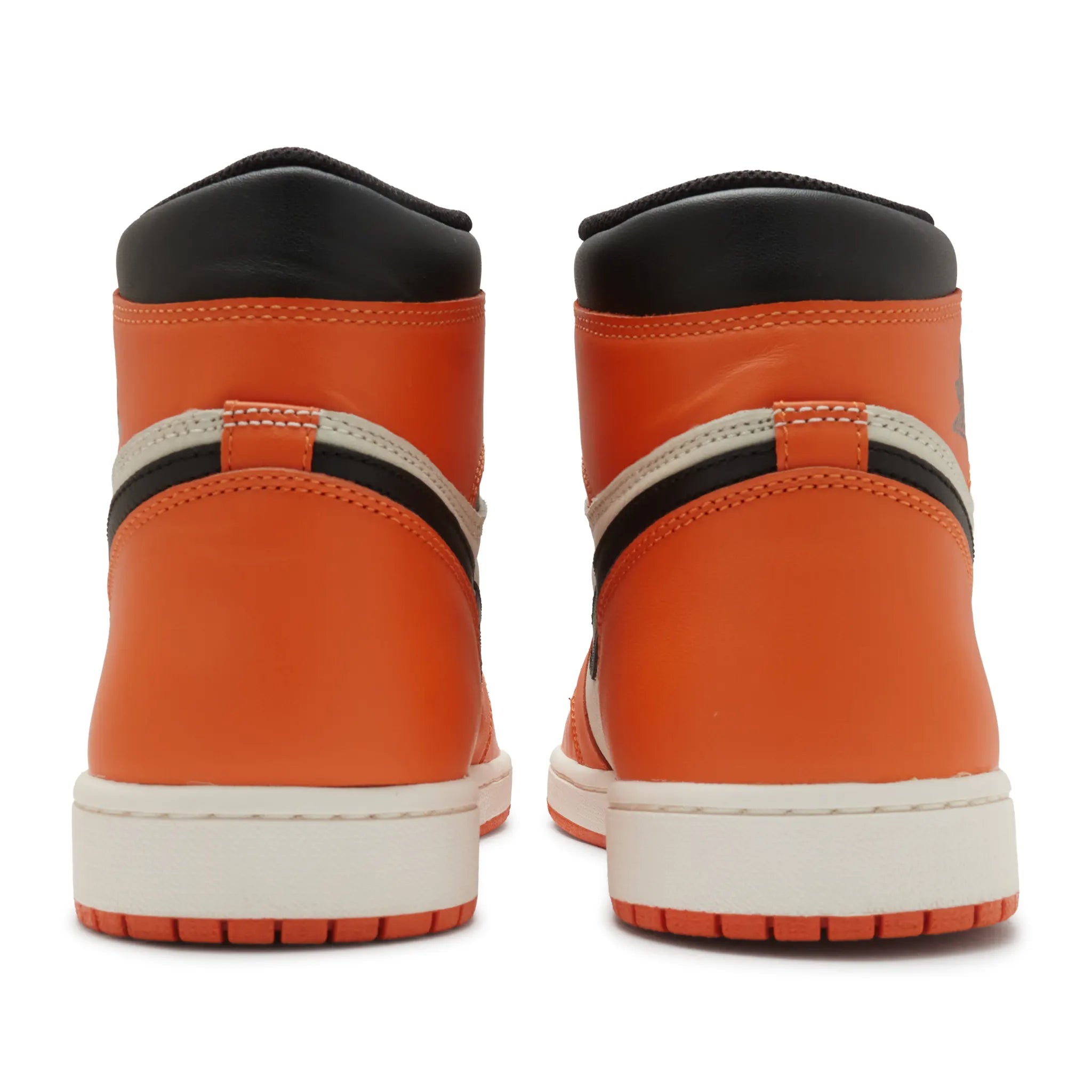 Back View of Preloved - Air Jordan 1 Retro High OG Reverse Shattered Backboard (2016) 555088-113