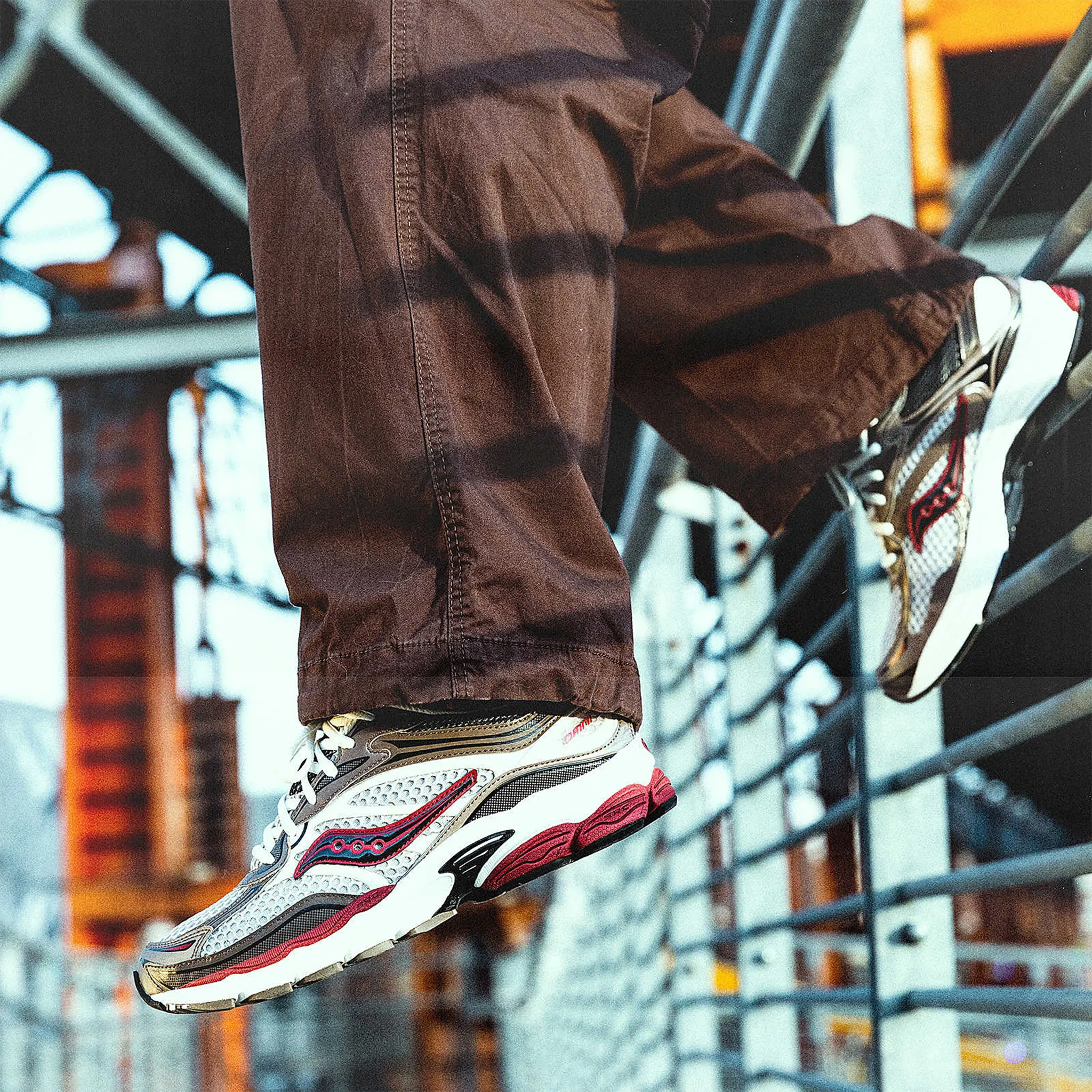 Model View of Saucony Progrid Omni 9 Silver Purple S70739-10