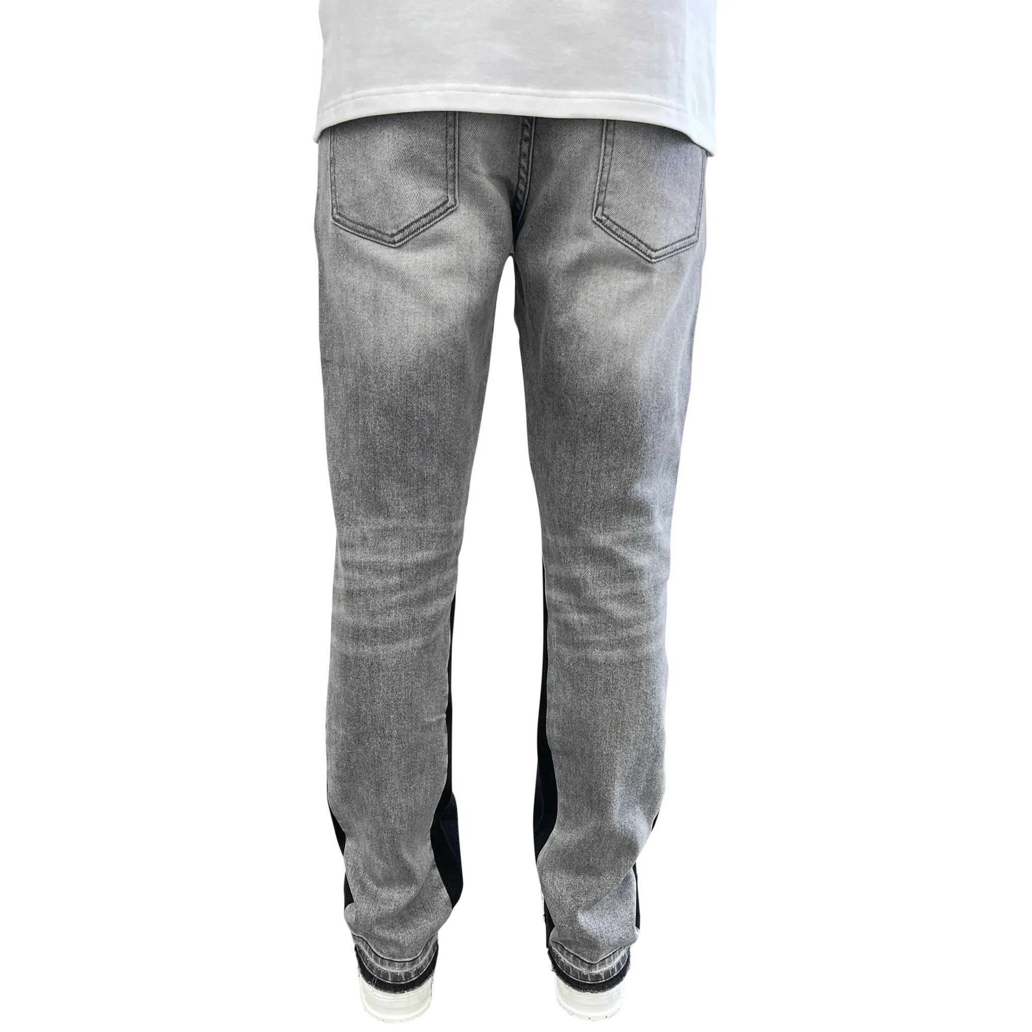 Model Back view of långärmad byxdräkt i jeans
