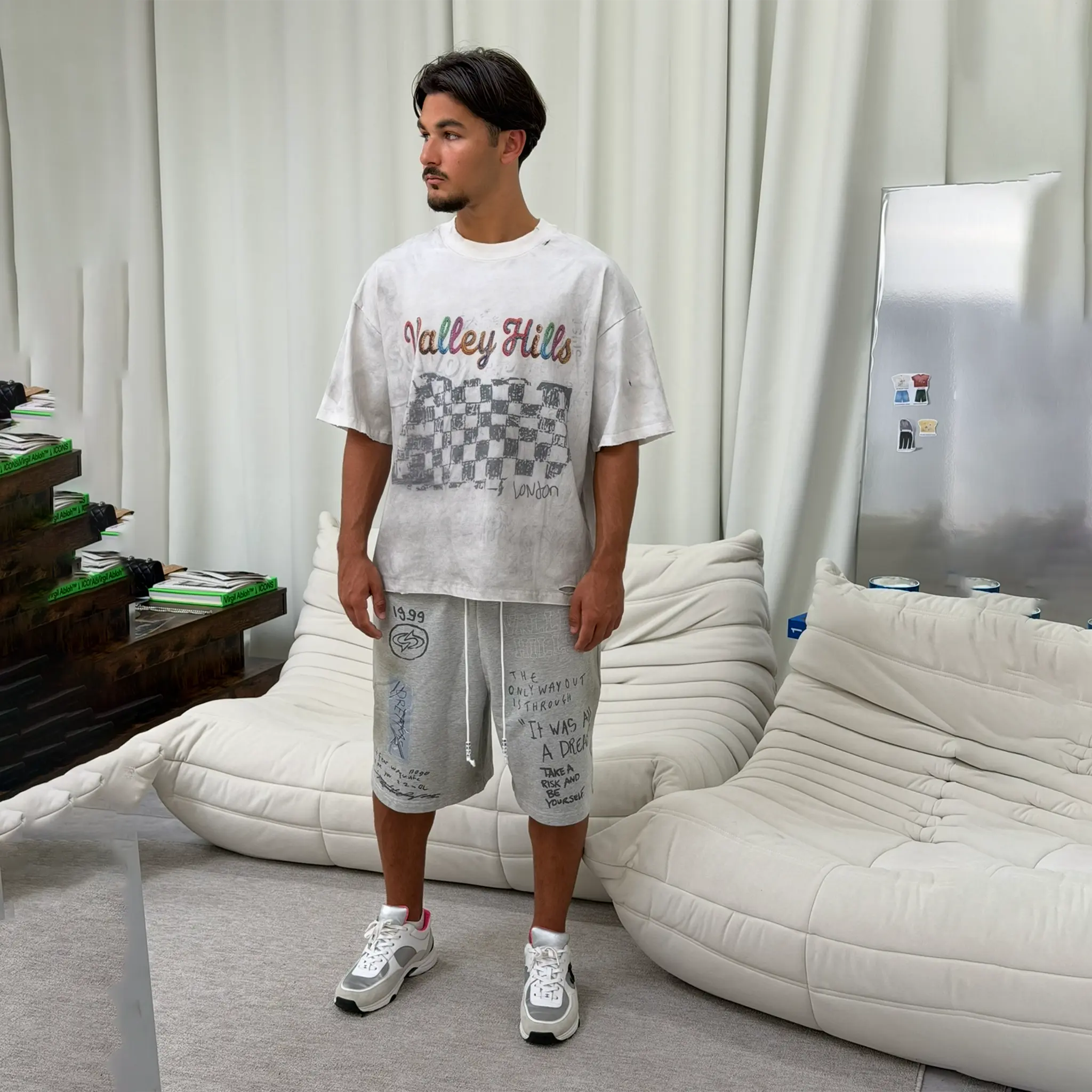 Front View of Suavo London Velley Hills Dirt Washed White T-Shirt