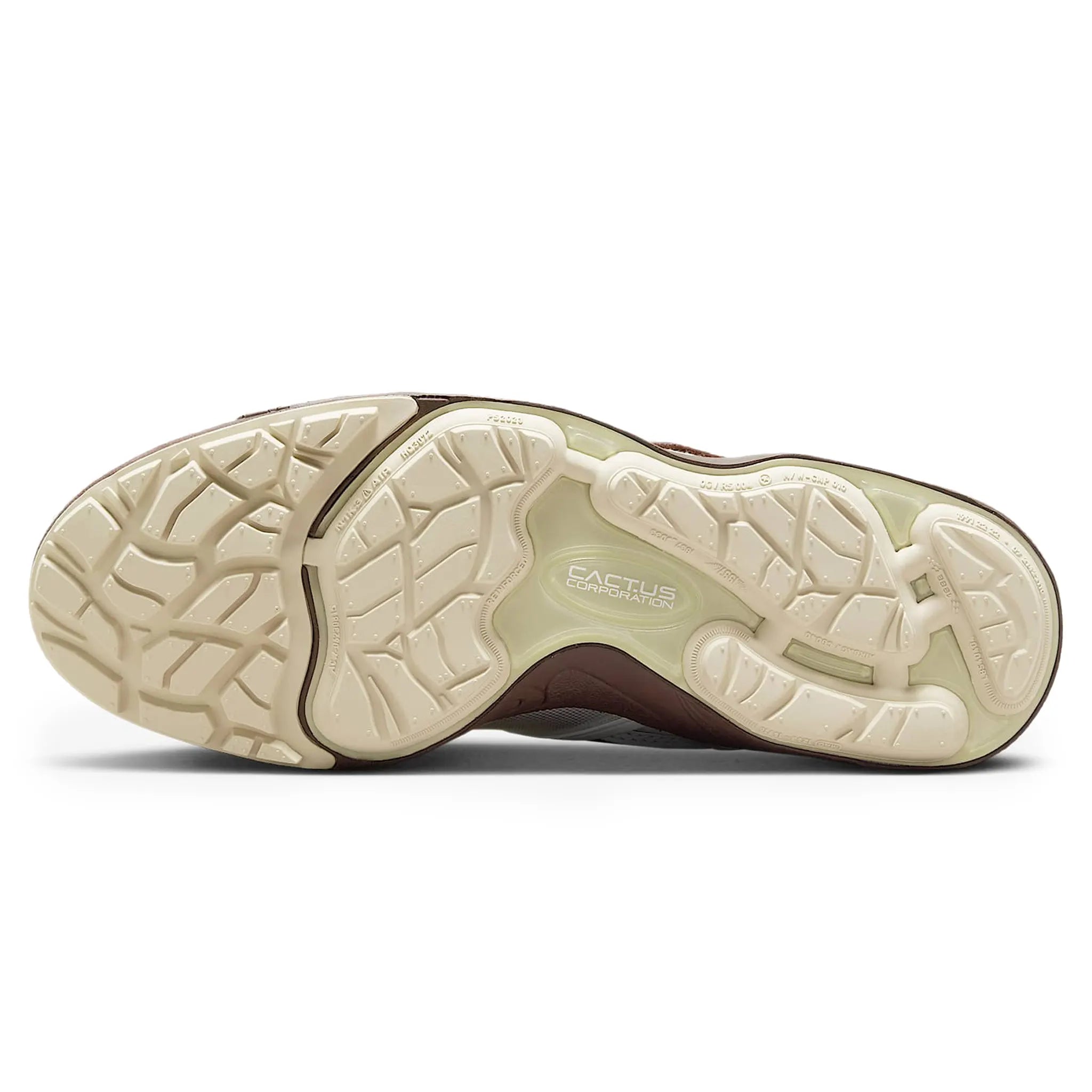 Sole View of Travis Scott X Nike Zoom Field Jaxx Light Chocolate HQ3073-100