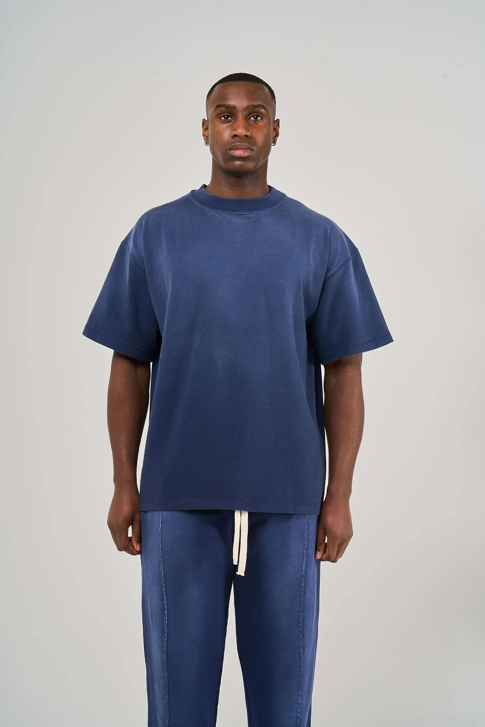 Model view of Kaizen Market Blank Heavyweight Fade Out Blue T-shirt 