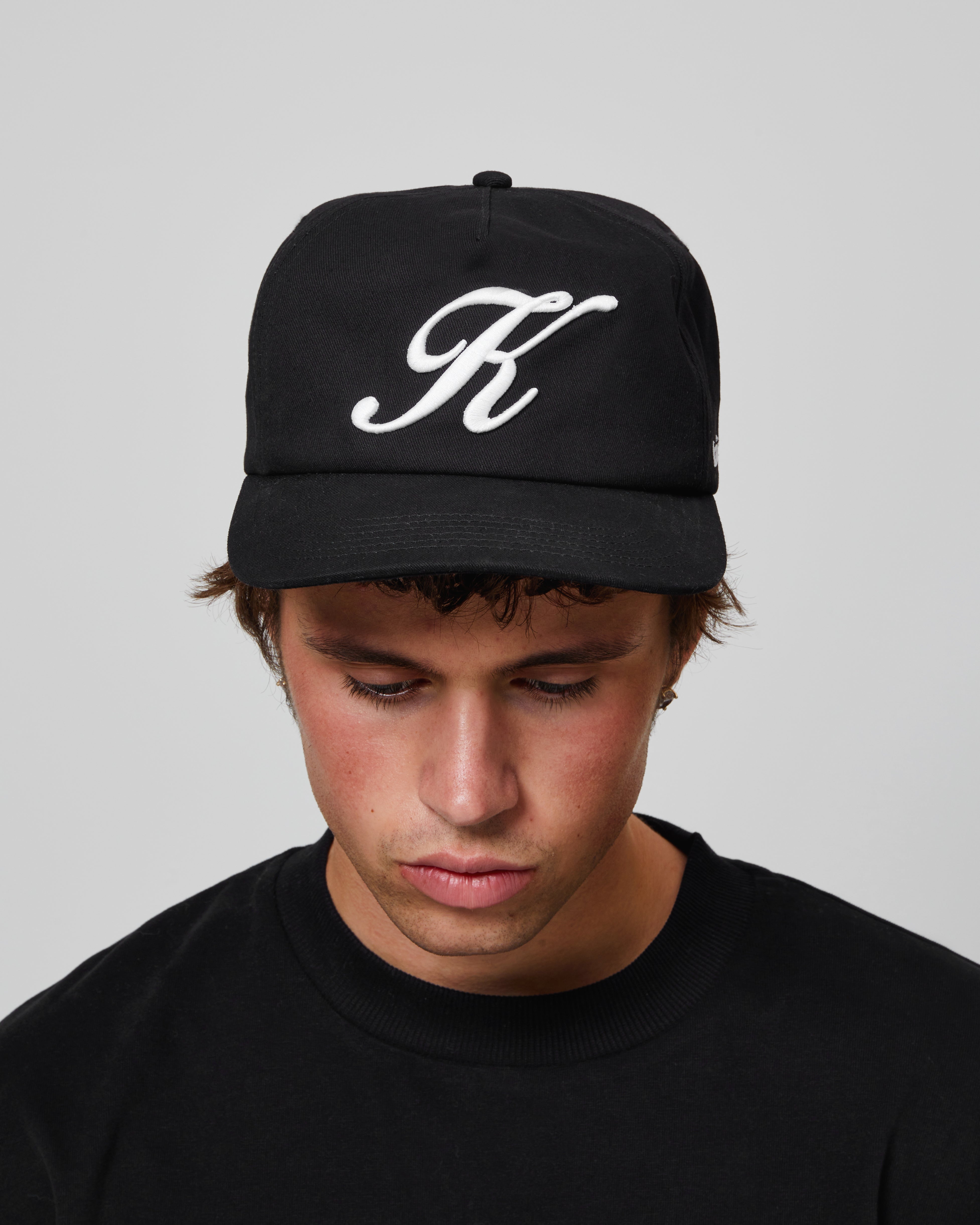 Model view of Kaizen Market Script Black Hat