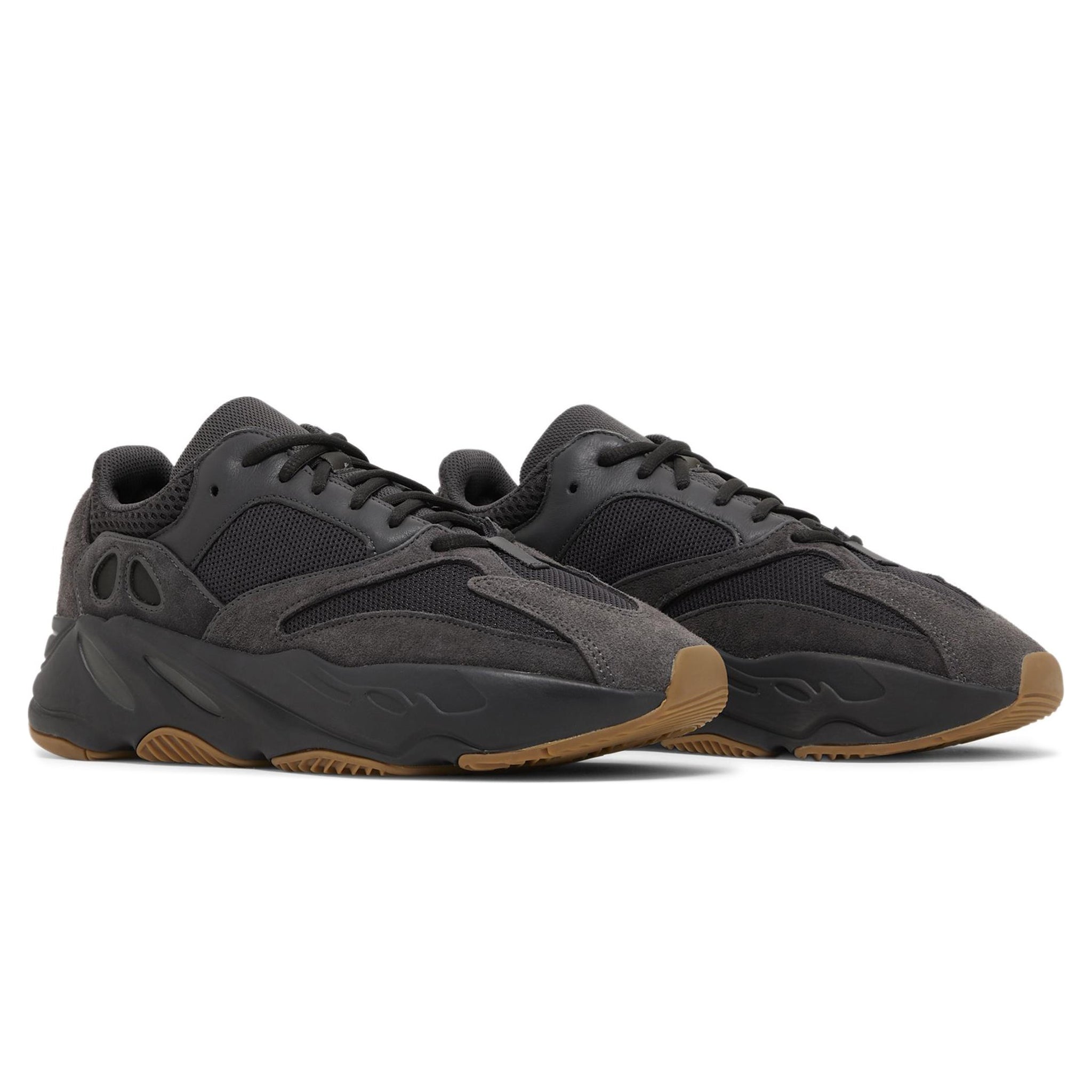 Front side view of Adidas Yeezy Boost 700 Utility Black (2019/2023) FV5304