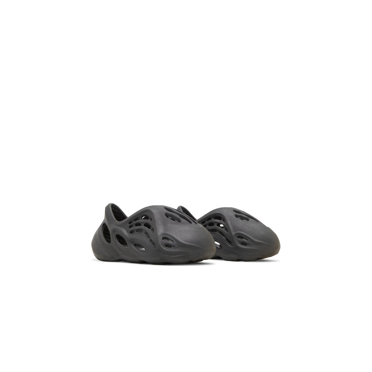 adidas-yeezy-foam-rnnr-kids- 