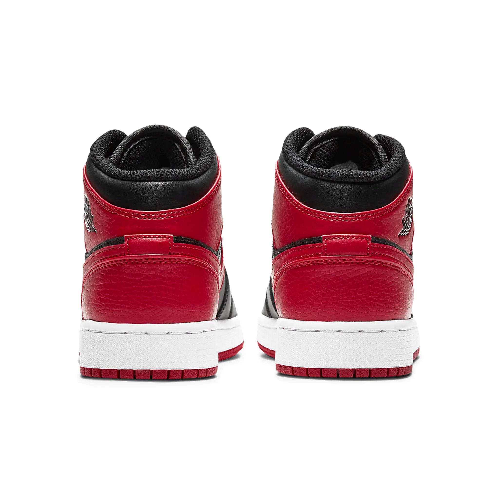 Back view of Air Jordan 1 Mid Banned (GS) 554725-074