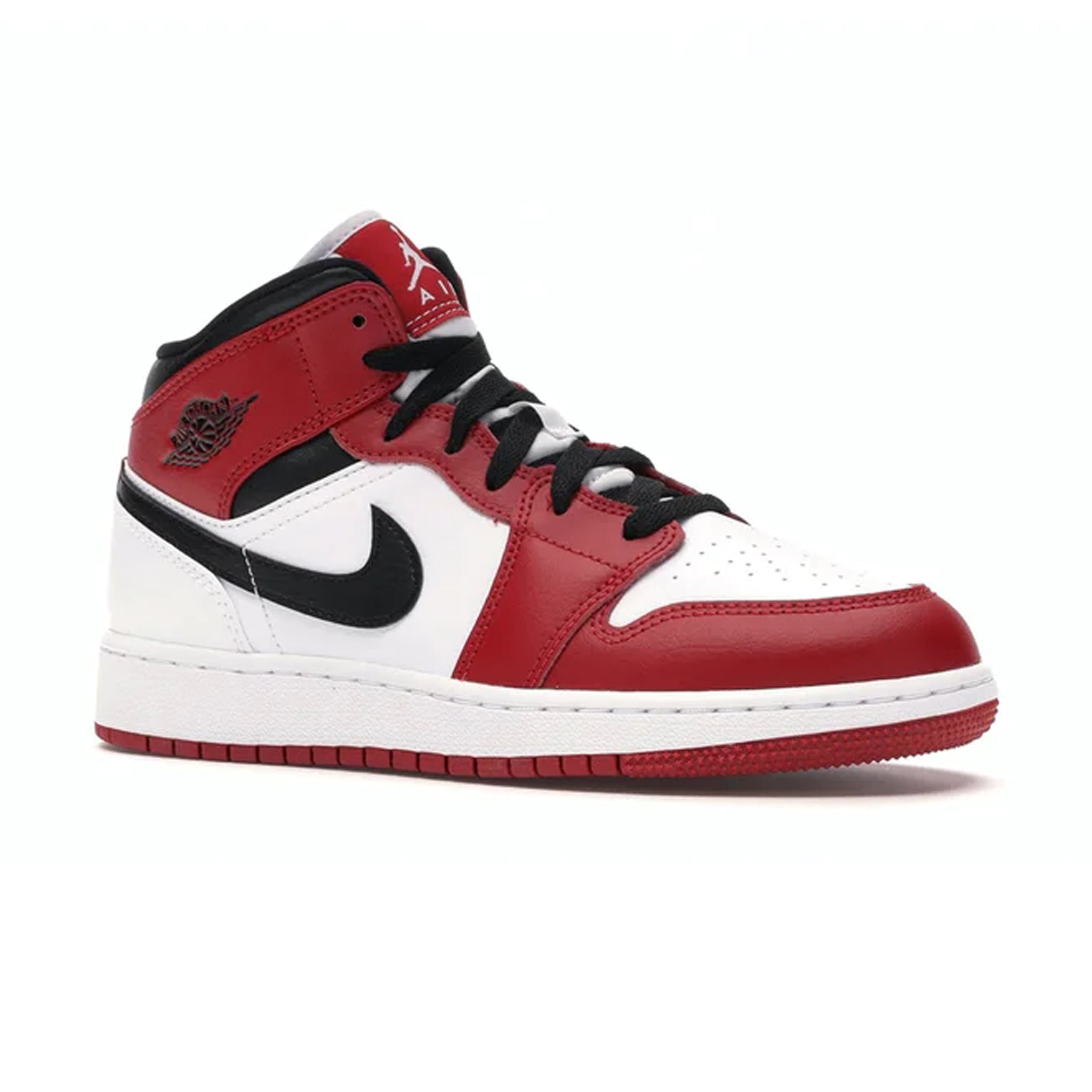 Front view of Air Jordan 1 Mid Chicago 2020 (GS) 554725-173
