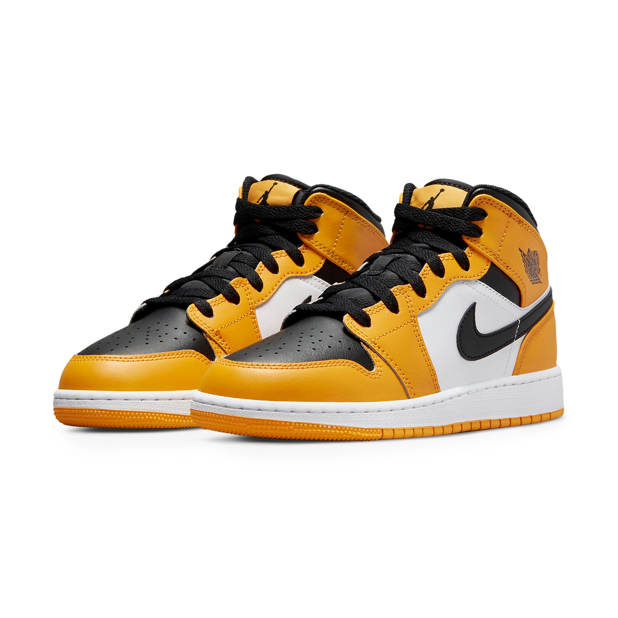 Front side view of Air Jordan 1 Mid Taxi (GS) 554725-701