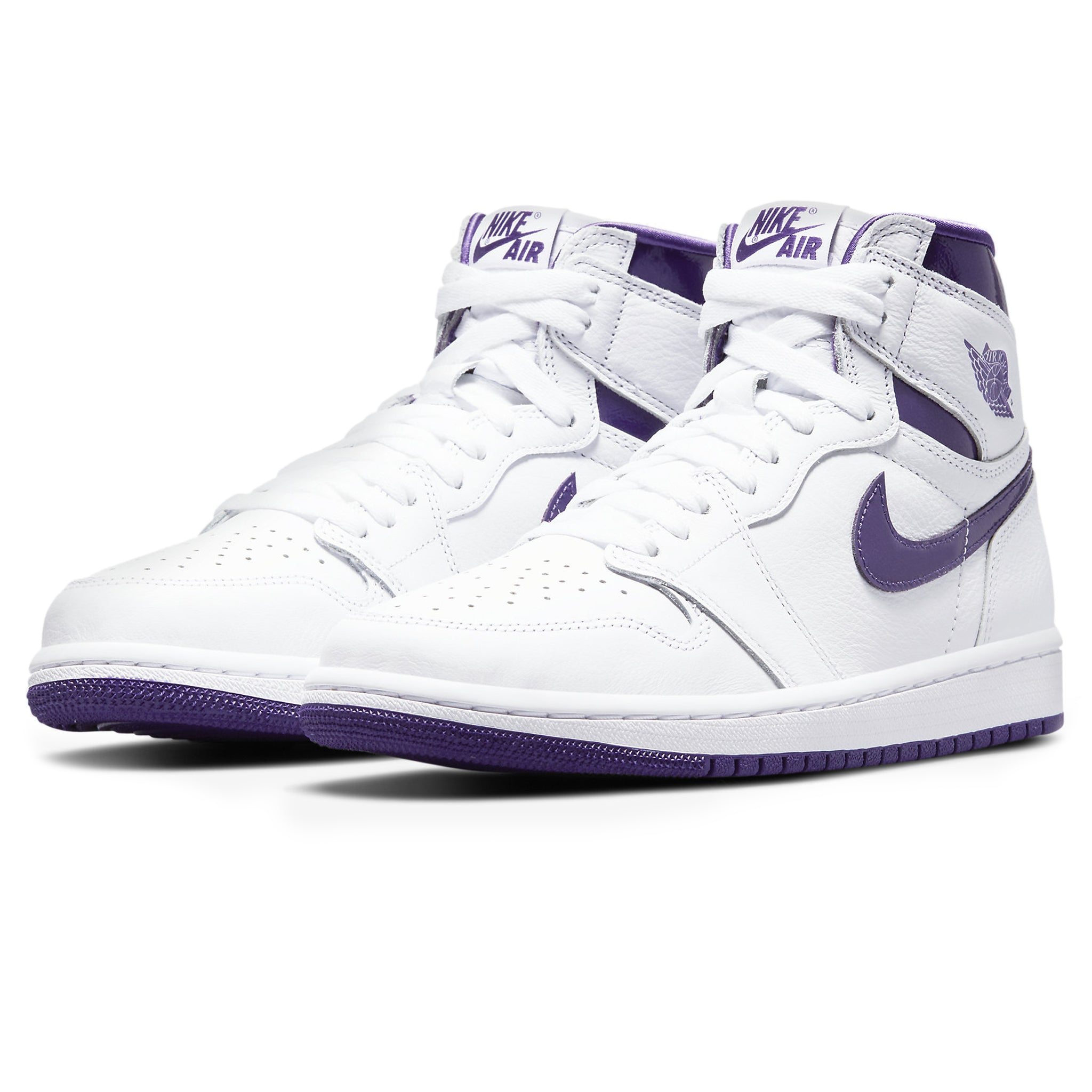 Front side view of Air Jordan 1 Retro High Court Purple (W) CD0461-151