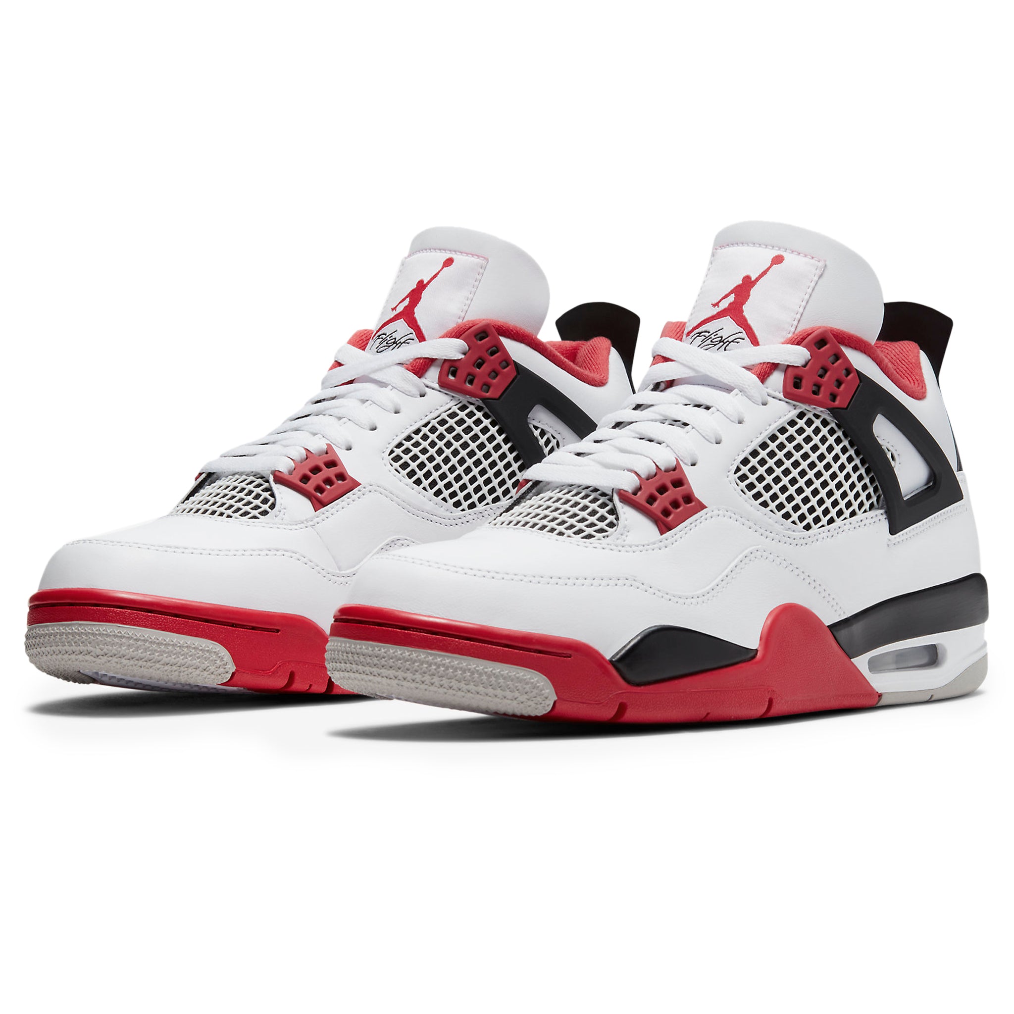 Front side view of Air Jordan 4 Retro Fire Red 2020 DC7770-160