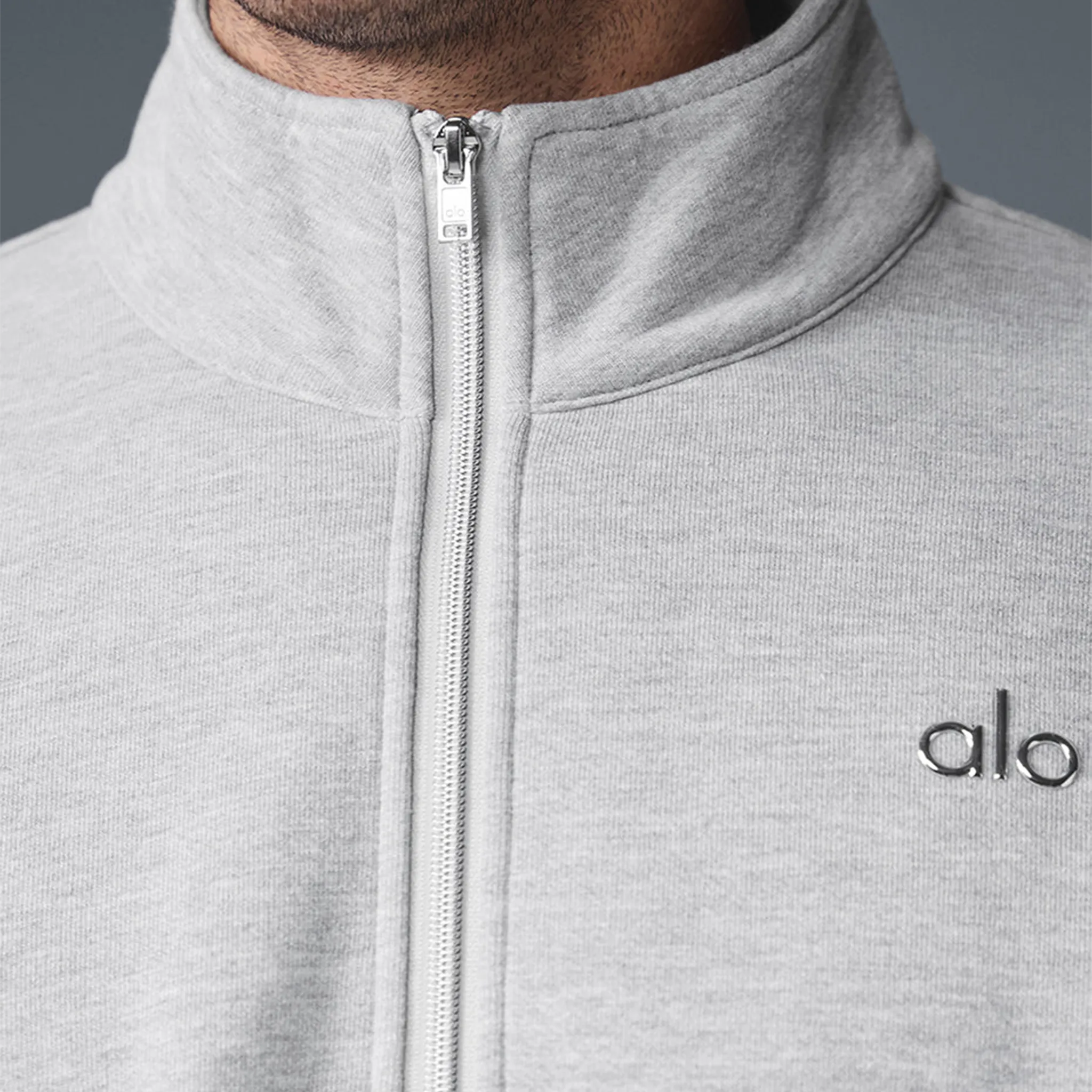 Detailed View of Alo Yoga Accolade 1/4 Zip Athletic Heather Grey Sweatshirt