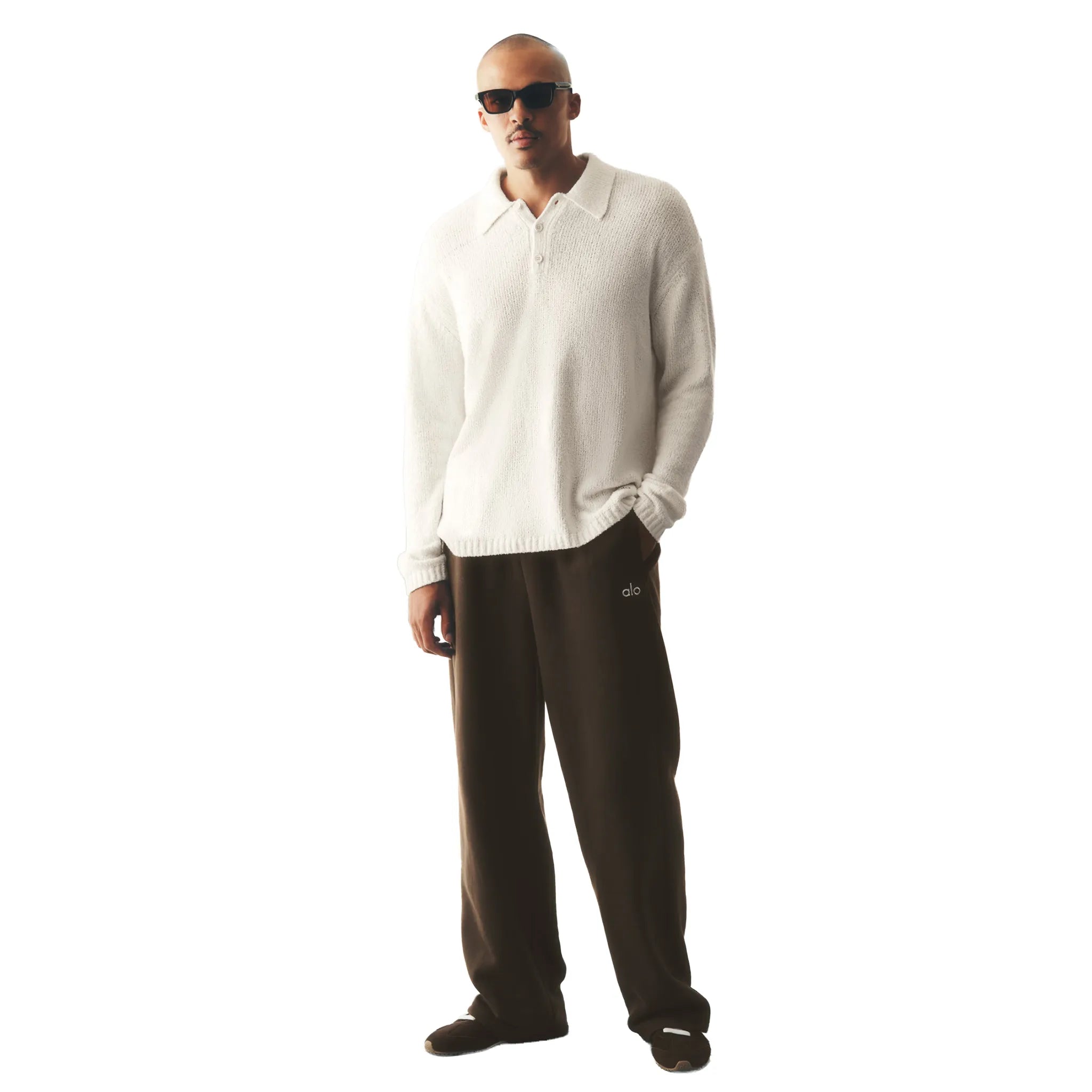 Front View of Alo Yoga Accolade Straight Leg Espresso Sweatpants U5012RG040640