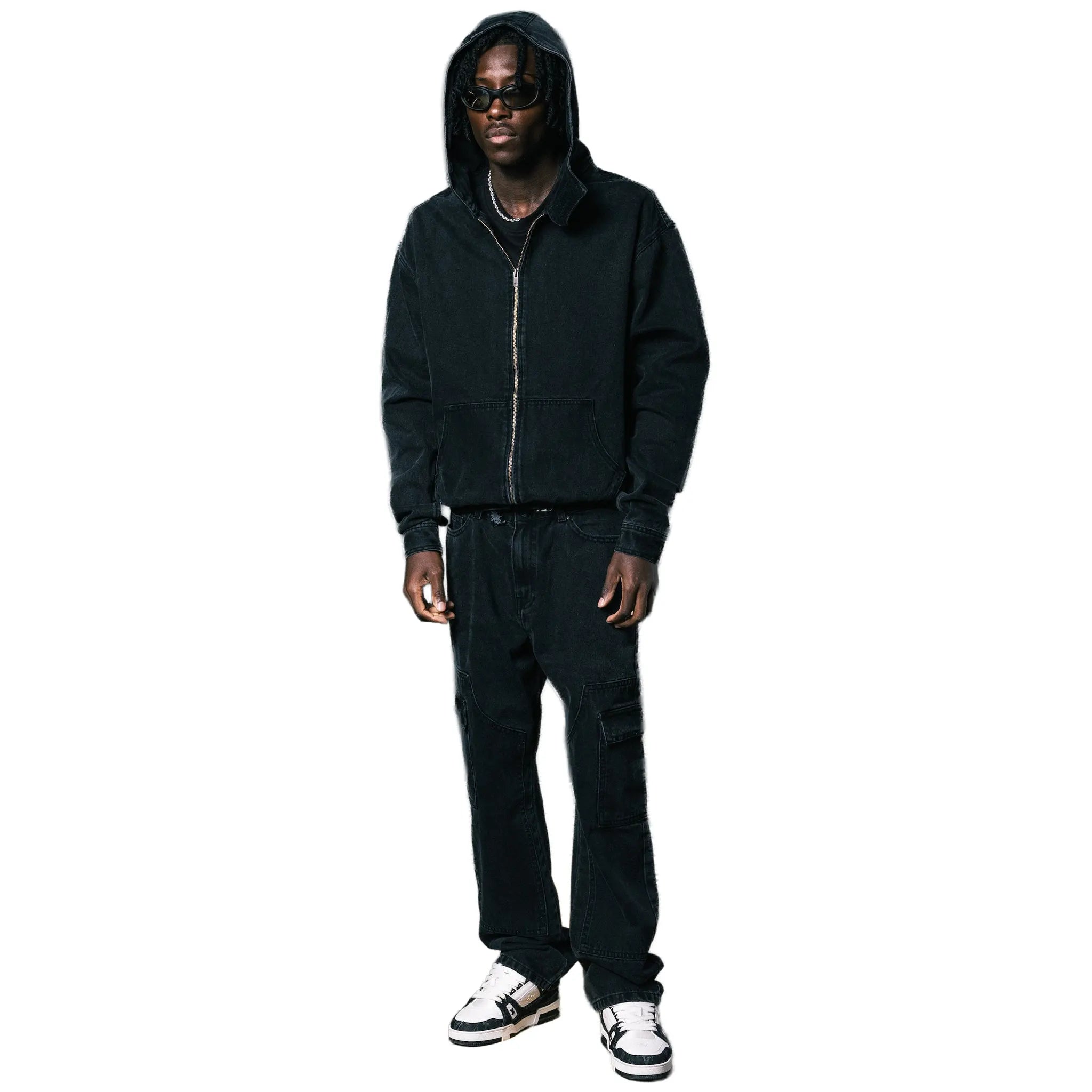 Model View of Bénir Clothing Cargo Carpenter Black Jeans CARPPOCK-CHAR