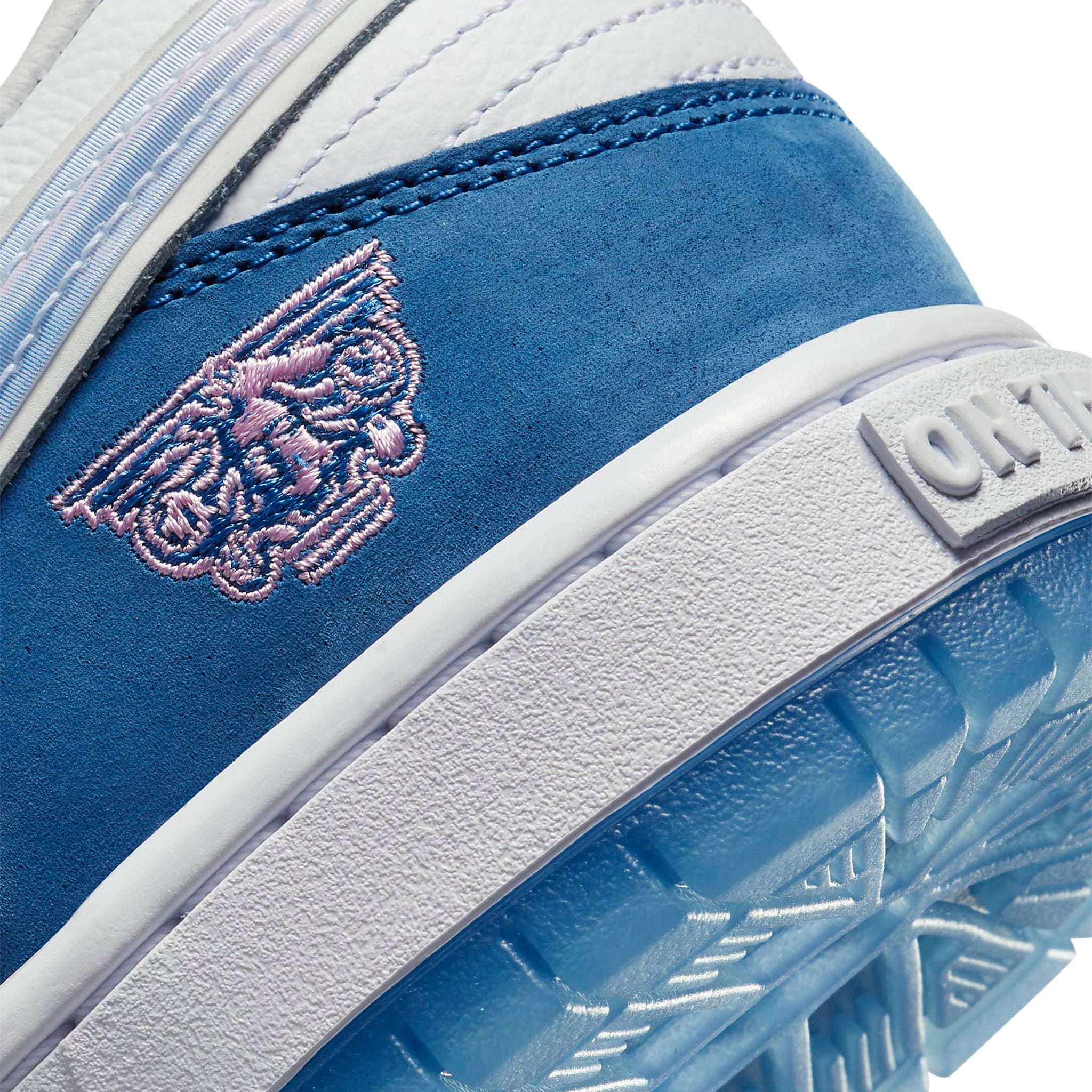 Heel view of Born x Raised x Nike SB Dunk Low One Block at a Time FN7819-400