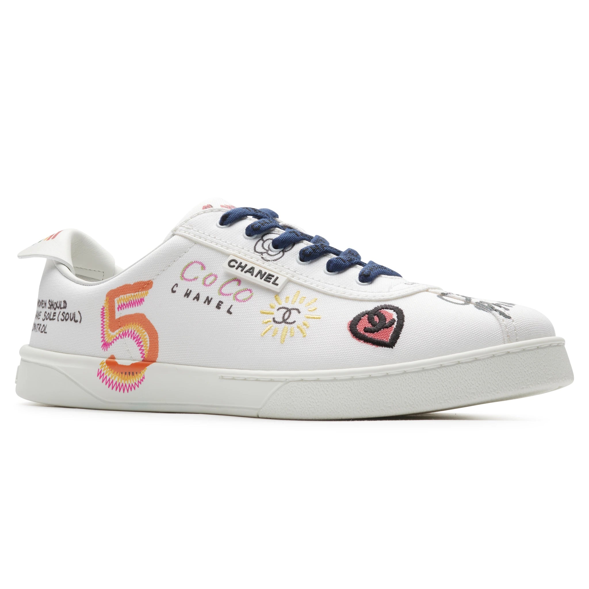 Chanel x Pharrell White Canvas Sneaker Preloved 19D G34878 X53027 C2340