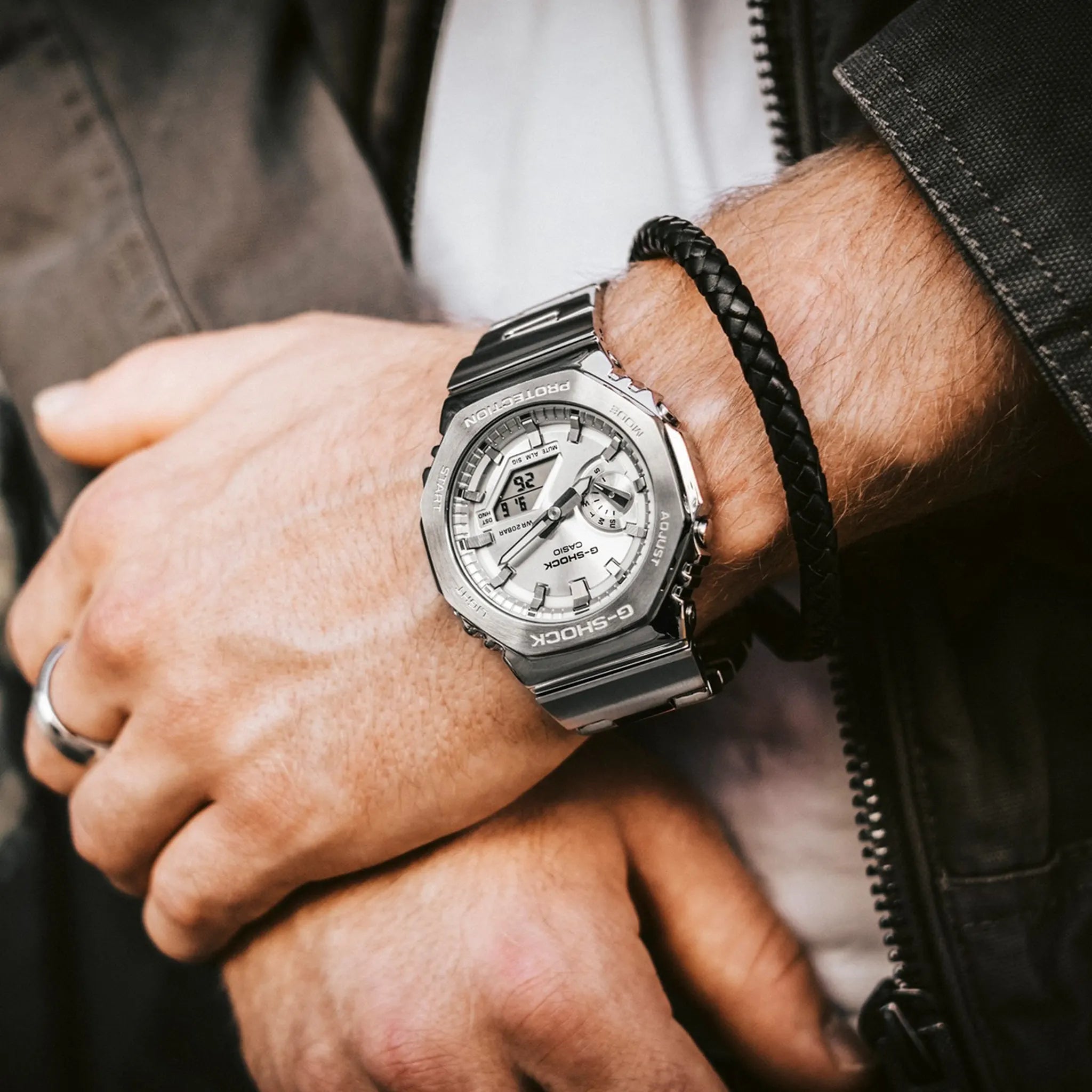 Model View of G-Shock Casio GM-2110D-7AER Silver