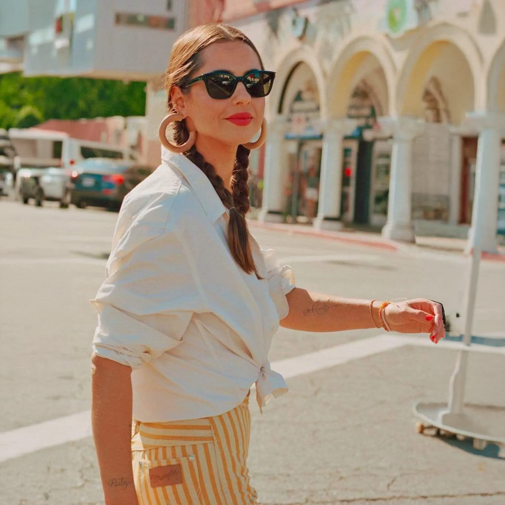 Model View of Garrett Leight Ebene Clare Vivier Nouvelle Sunglasses