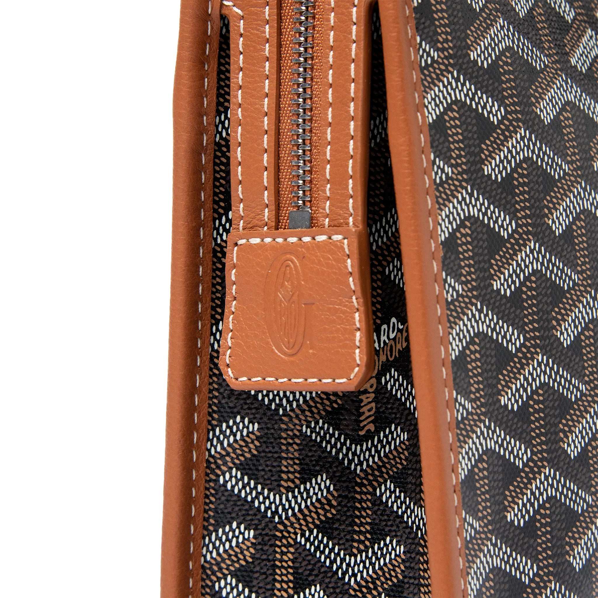 Logo View of Goyard Jouvence MM Black/Tan Washbag