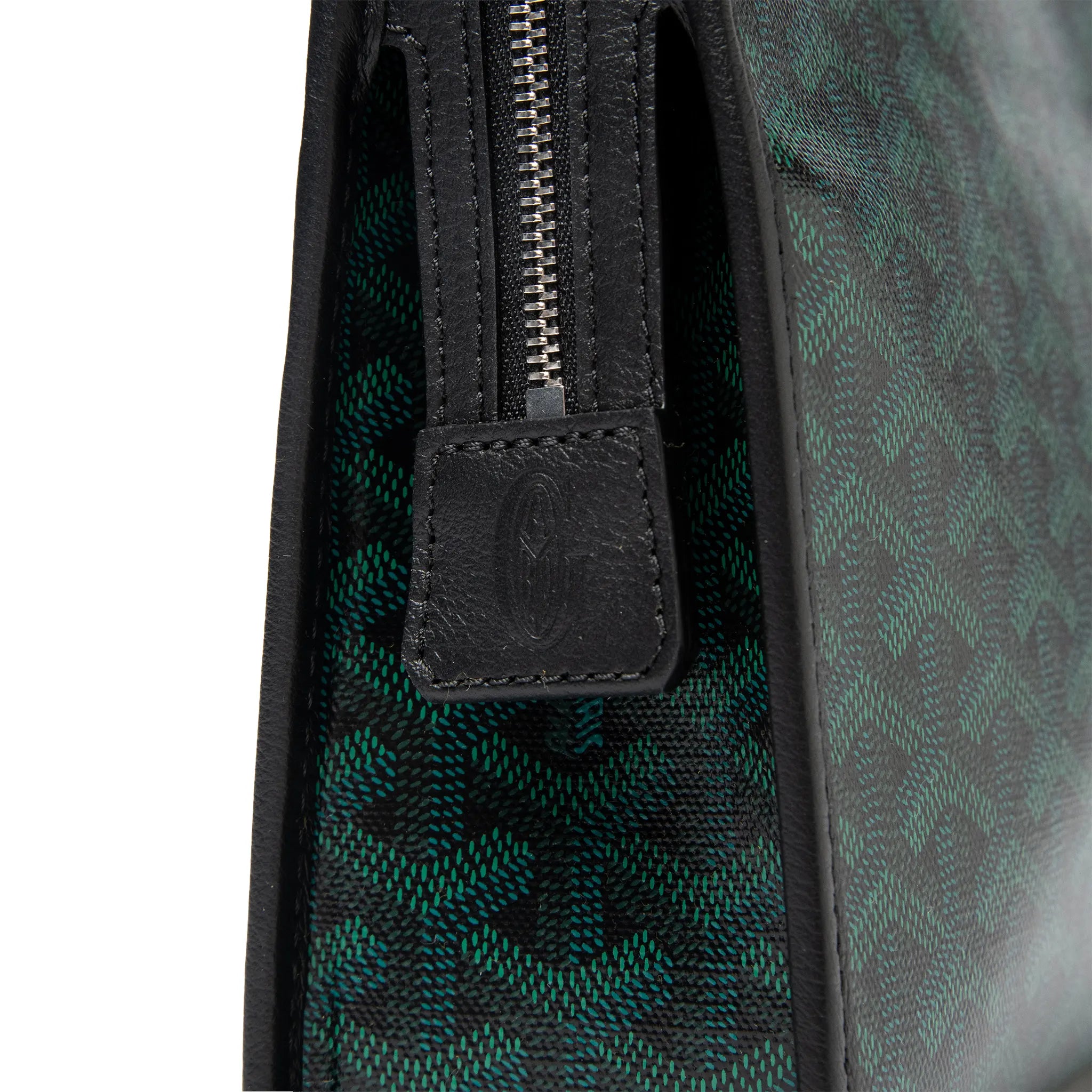 Logo View of Goyard Jouvence MM Evergreen Washbag JOUVENMMLTY79CL79P