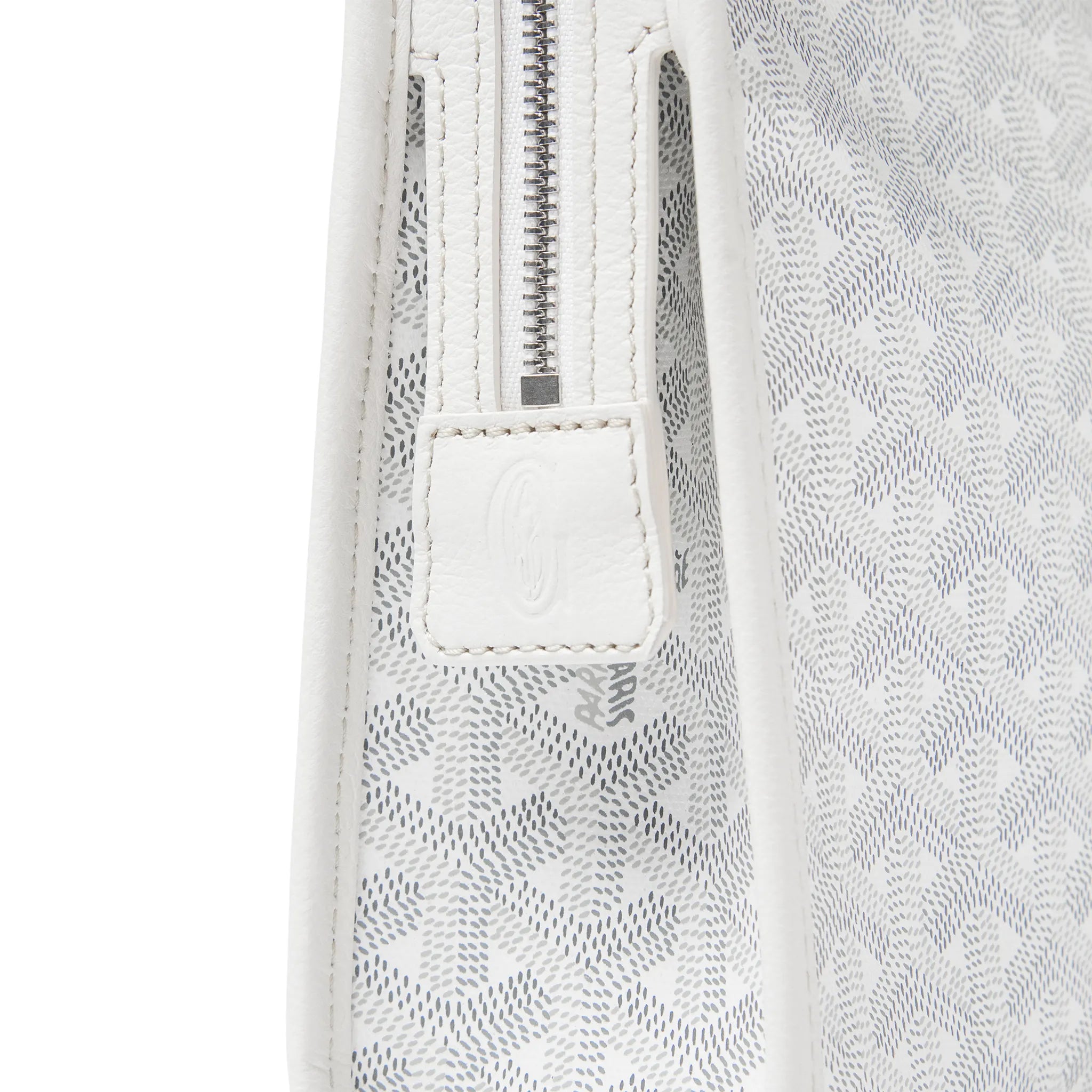 Side Logo Detailed View of Goyard Jouvence MM White Washbag  JOUVENMMLTY50CL50P