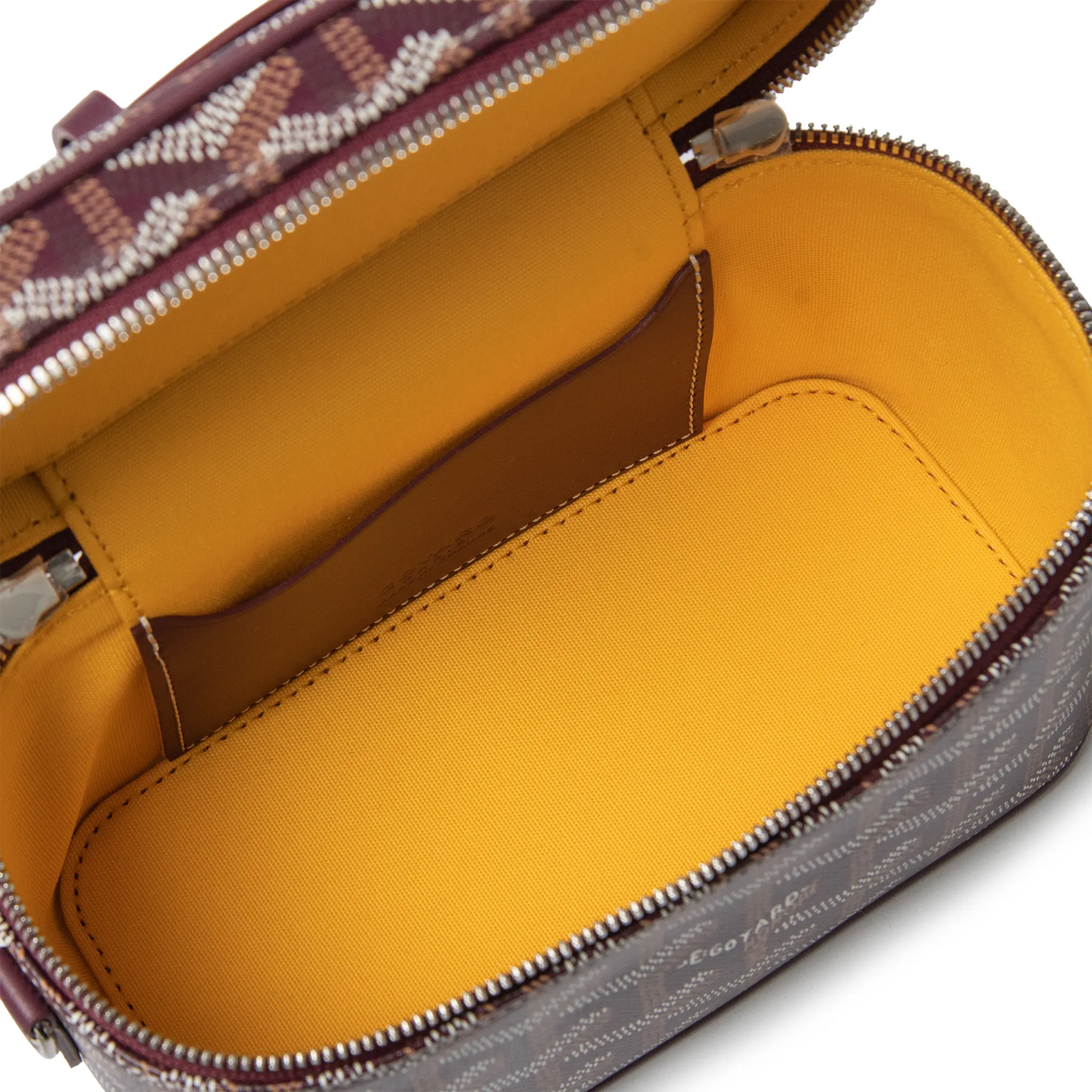 Detailed Inside View of Goyard Muse Mini Burgundy Vanity Bag MUSEVAMINTY33CL33P