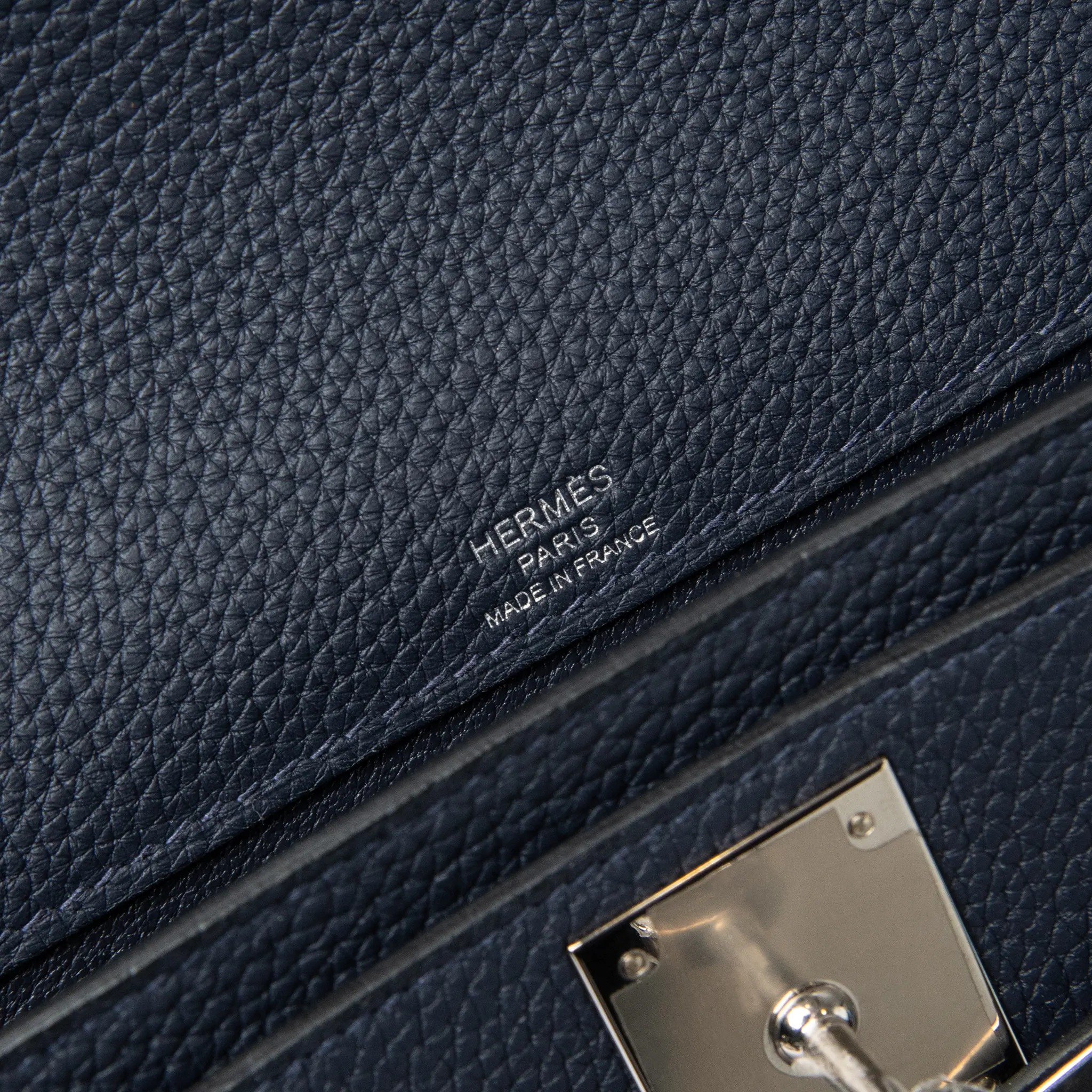 Detailed View of Hermes Kelly Depeches 25 Togo Calfskin Blue Nuit Palladium Hardware