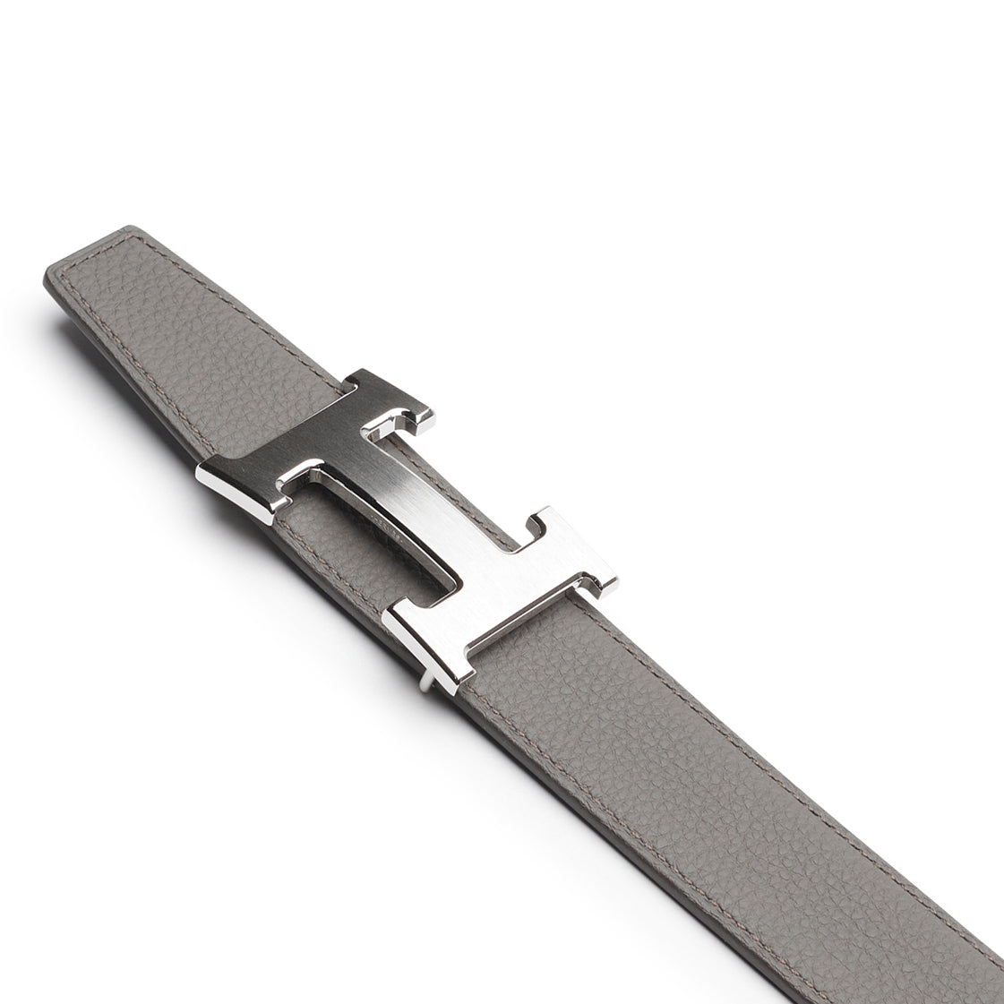 Grey buckle view of Hermes Paris H Buckle & Reversible Leather Strap 32mm Belt Noir Étain H064544CB86 | H073967CAAC095