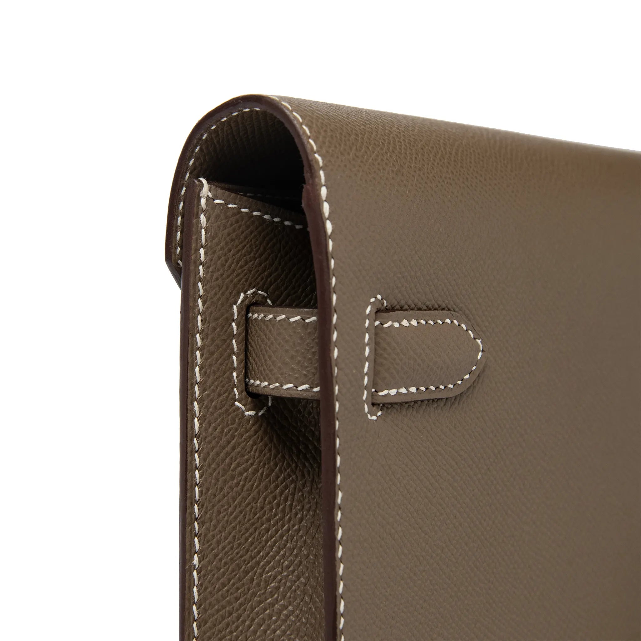 Side View of Hermes Paris Kelly Depeches 25 Epsom Etoupe Palladium Hardware H078397CK18