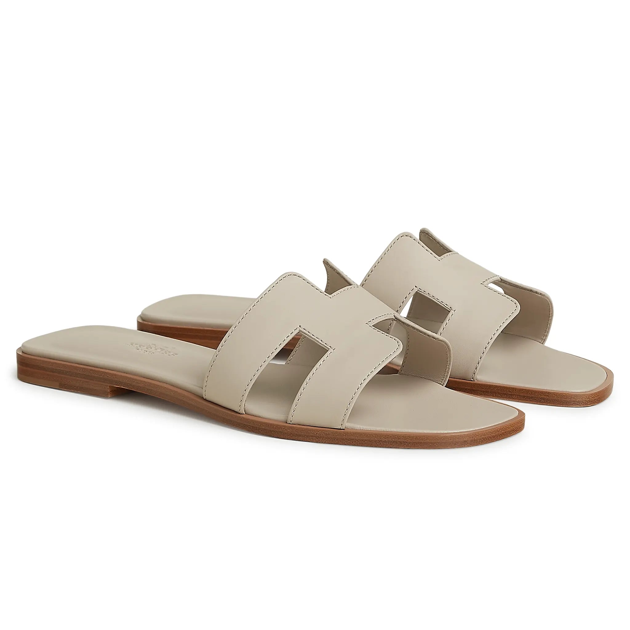 Front Side View of Hermes Paris Oran Beige Nomade Sandal H202230Z 32370