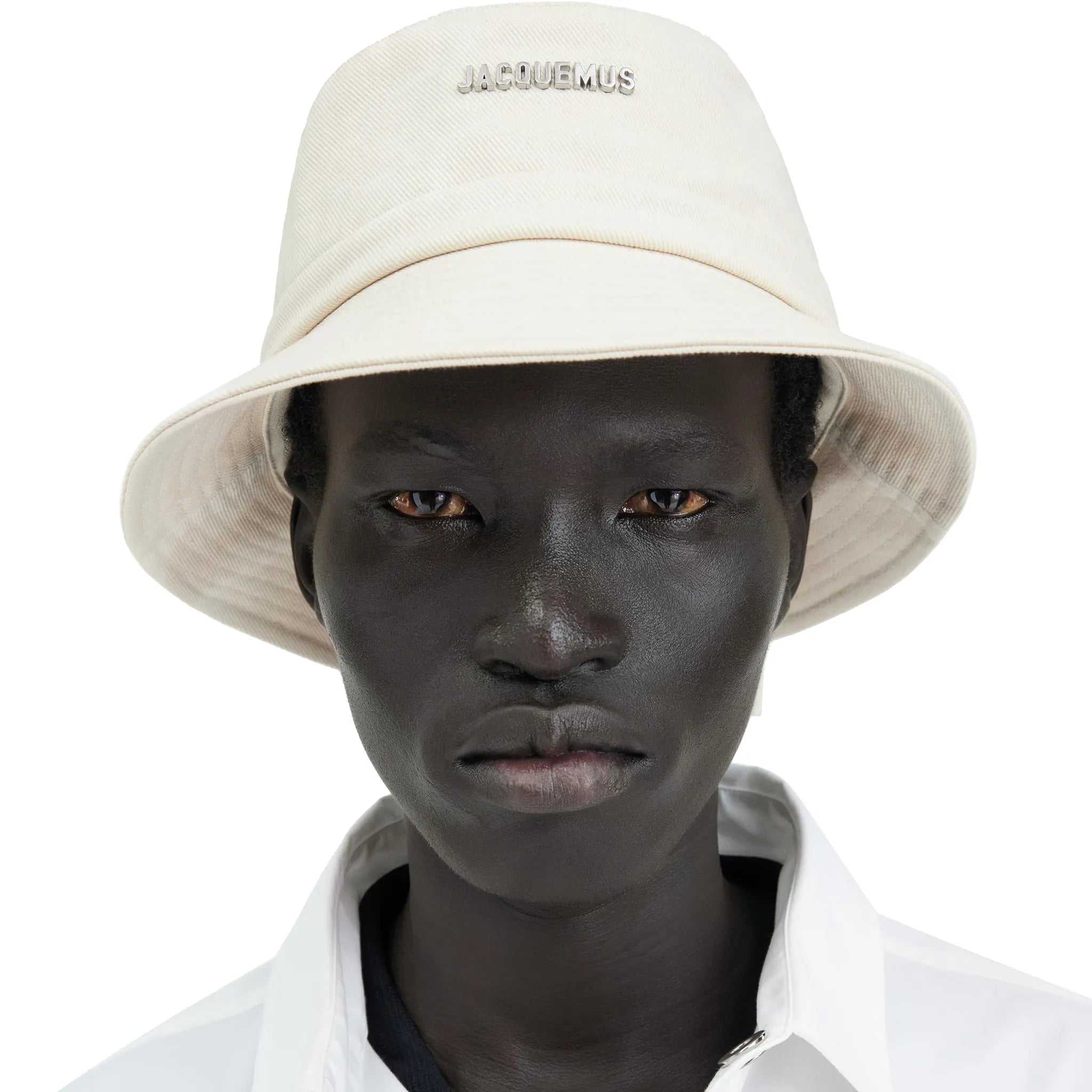 Jacquemus Le Bob Gadjo Off White Bucket Hat | 223AC001-5001-110 Jacquemus Le Bob Gadjo Off White Bucket Hat | 223AC001-5001-110