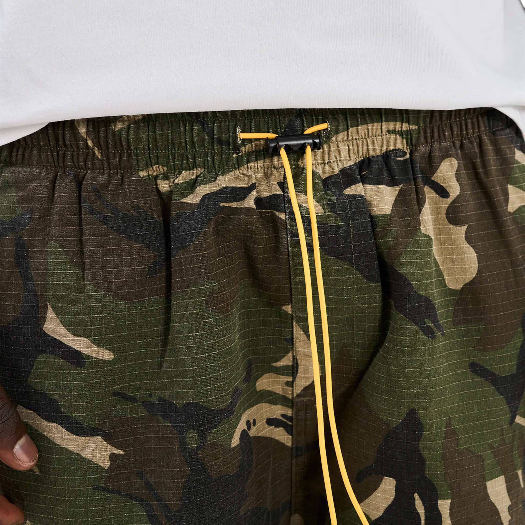 Detailed View of Legende Paris Camo Shorts