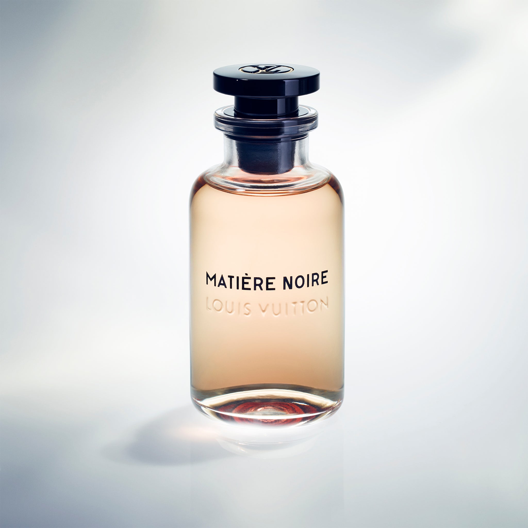 Bottle view of Louis Vuitton Matière Noire Parfum 100ml 014421
