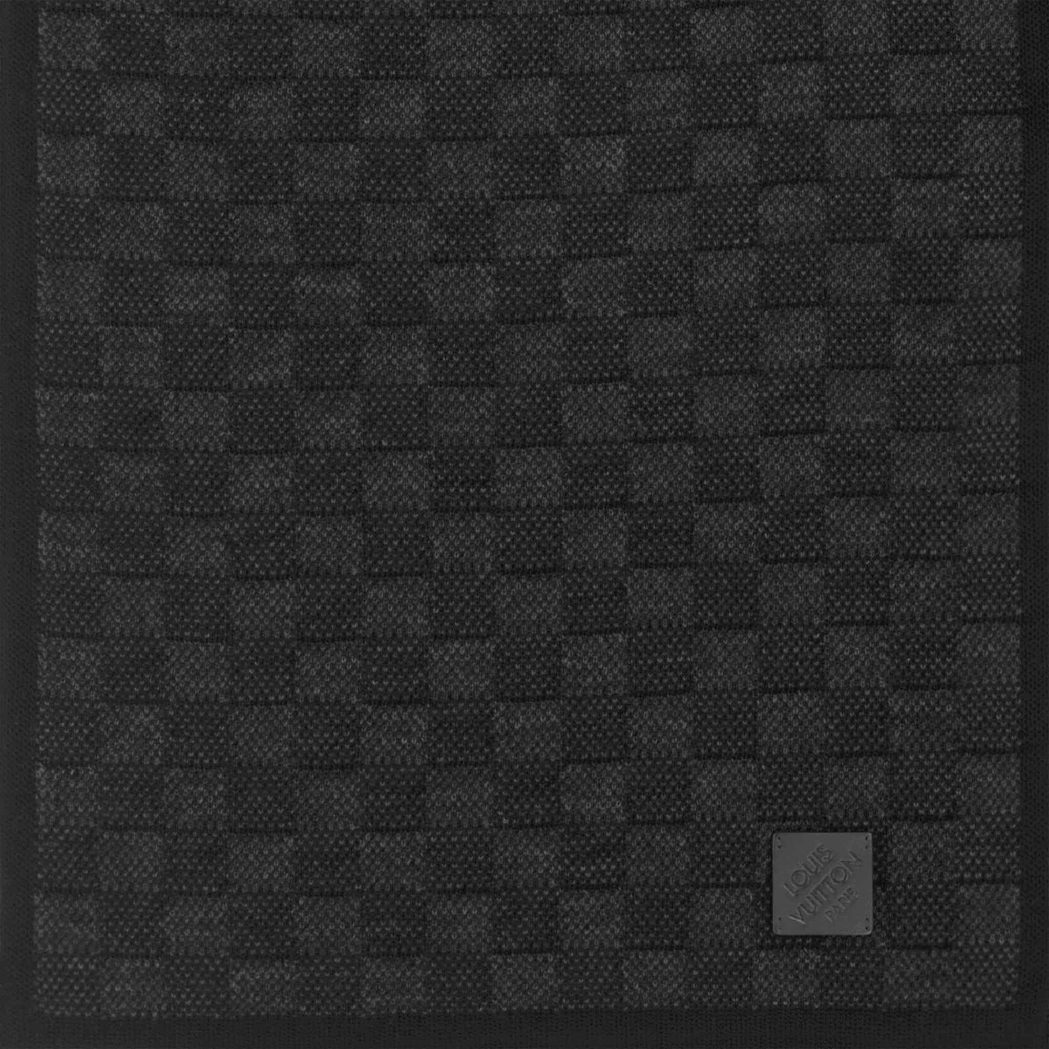 Detail scarf view of Louis Vuitton Néo Petit Damier Anthracite Beanie & Scarf NVPROD3920087V