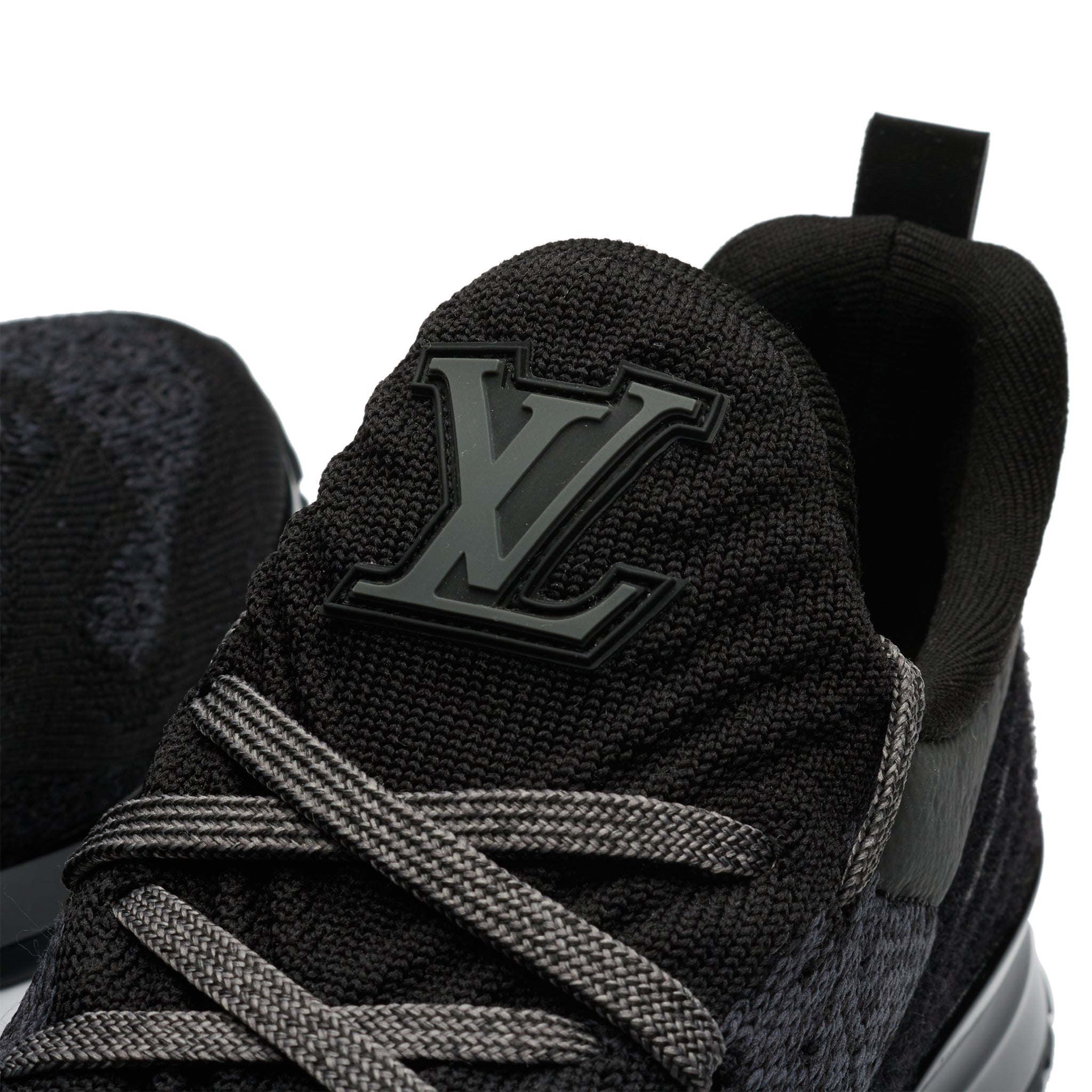 V.n.r low trainers Louis Vuitton Anthracite size 11 US in Other