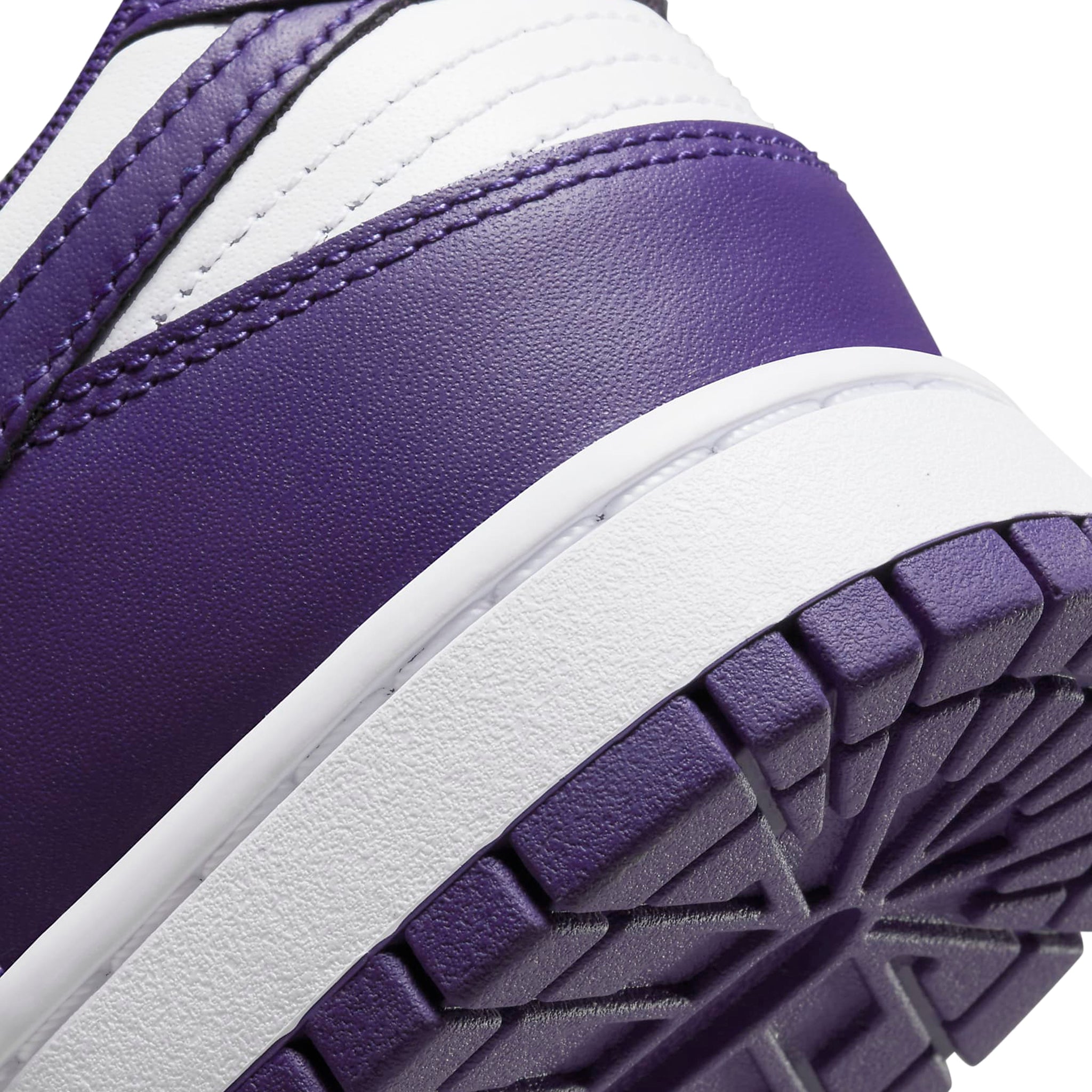 Back view of Nike Dunk Low Championship Court Purple DD1391-104